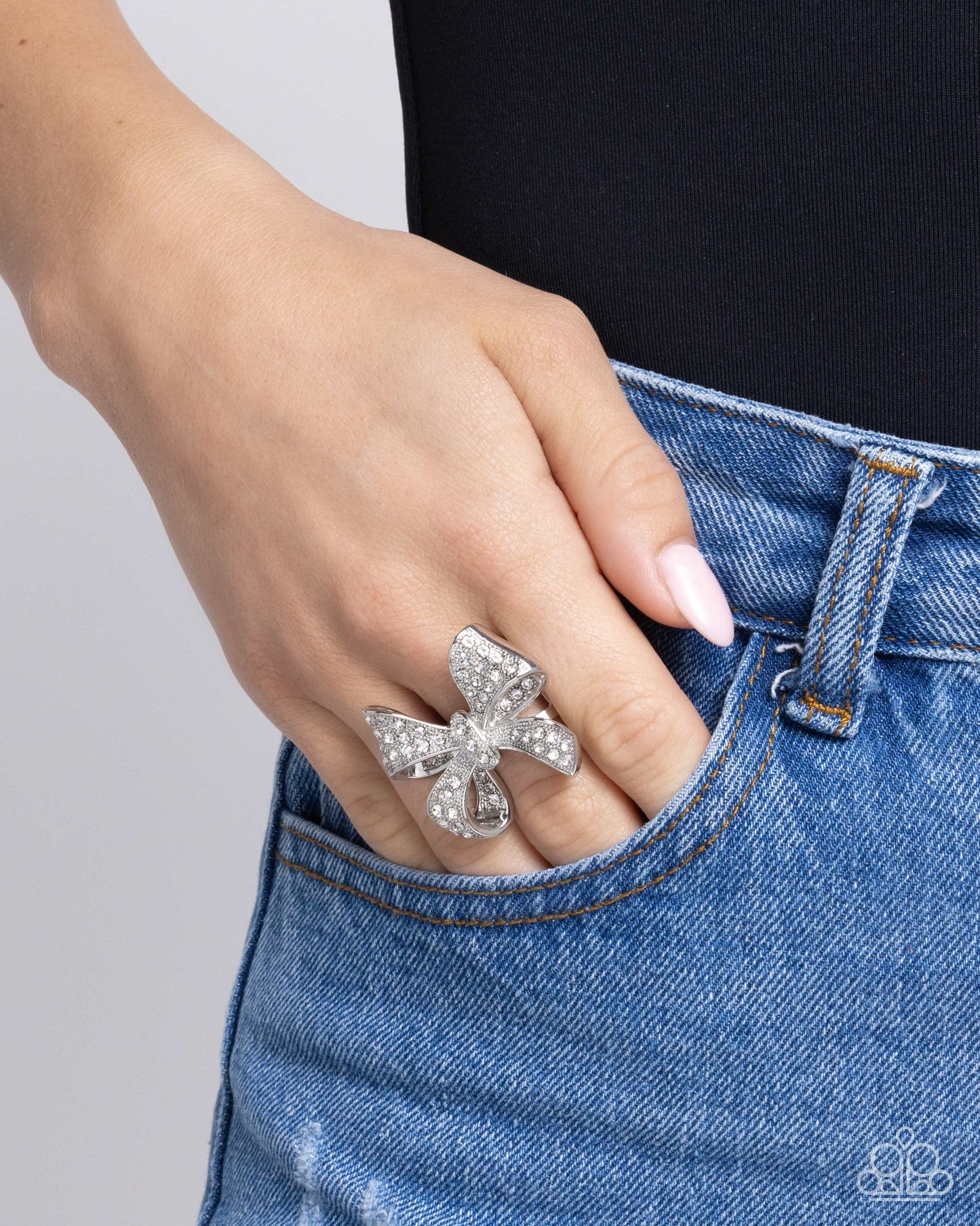 Sweetheart Souvenir - White Ring - Paparazzi - Dare2bdazzlin N Jewelry