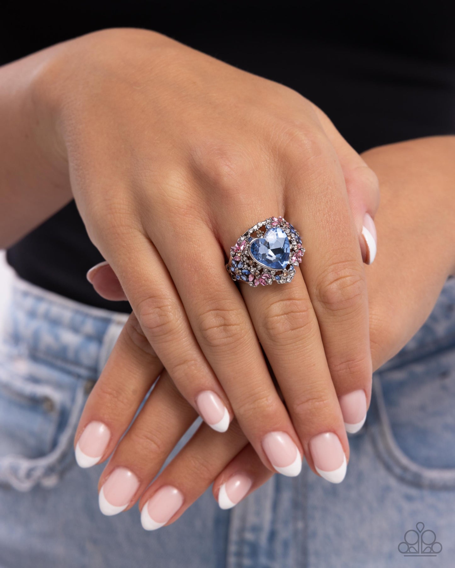 Bursting with Beauty - Blue Ring - Paparazzi - Dare2bdazzlin N Jewelry