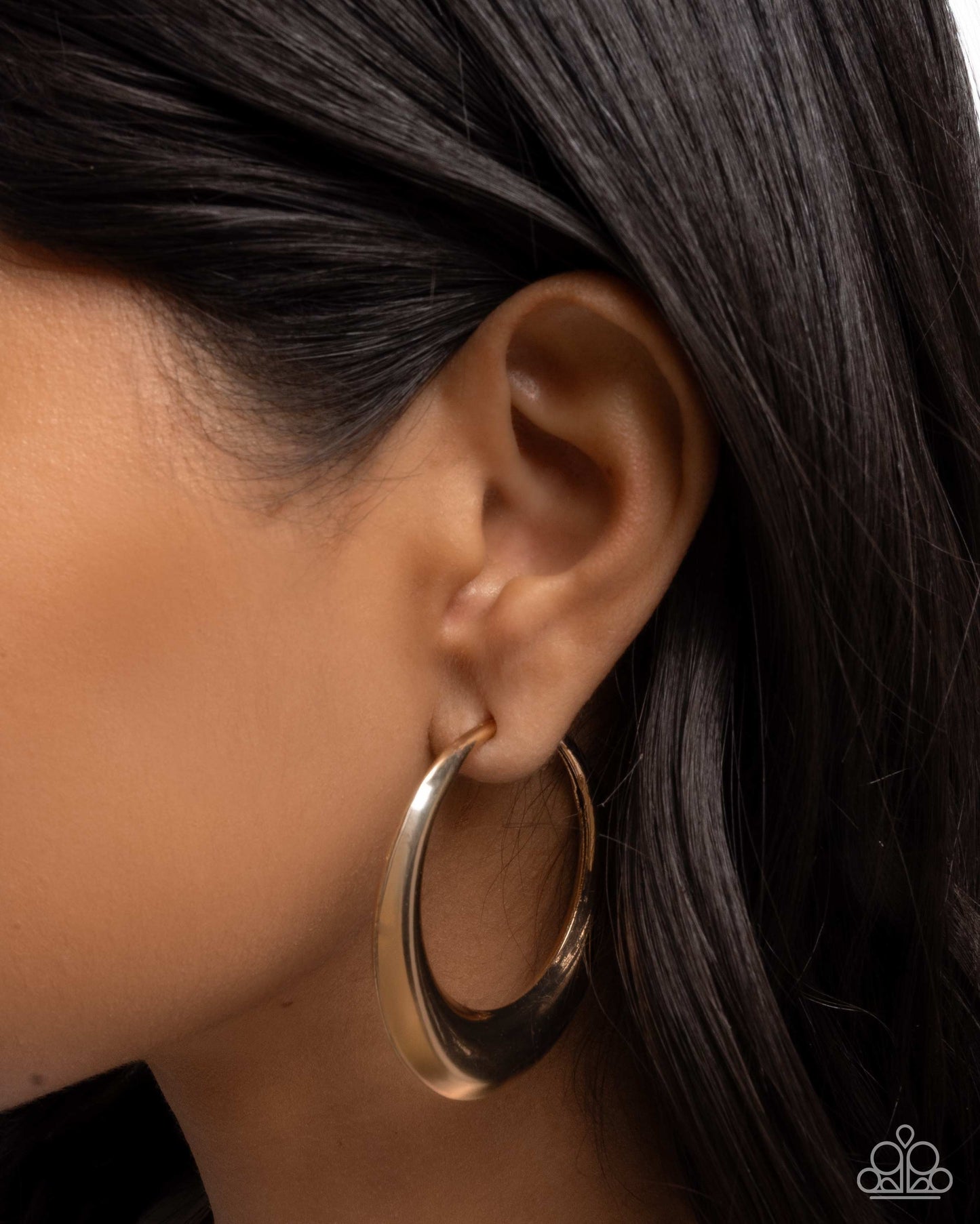 Circular Circumstance - Gold Hoop Earring - Paparazzi - Dare2bdazzlin N Jewelry