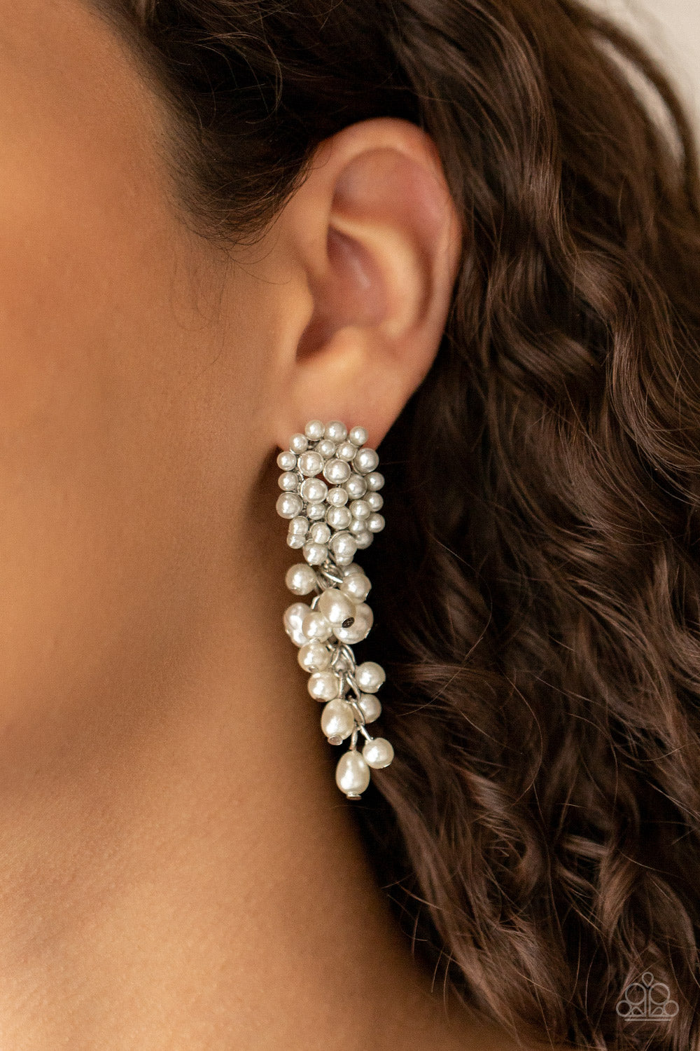 Fabulously Flattering - White Post Earring - Paparazzi - Dare2bdazzlin N Jewelry