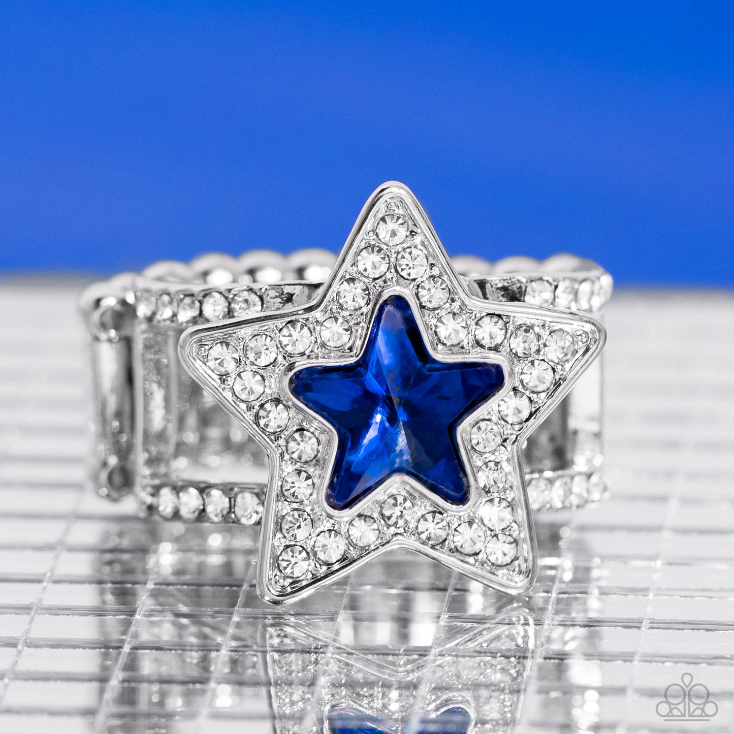 One Nation Under Sparkle - Blue Ring - Paparazzi - Dare2bdazzlin N Jewelry