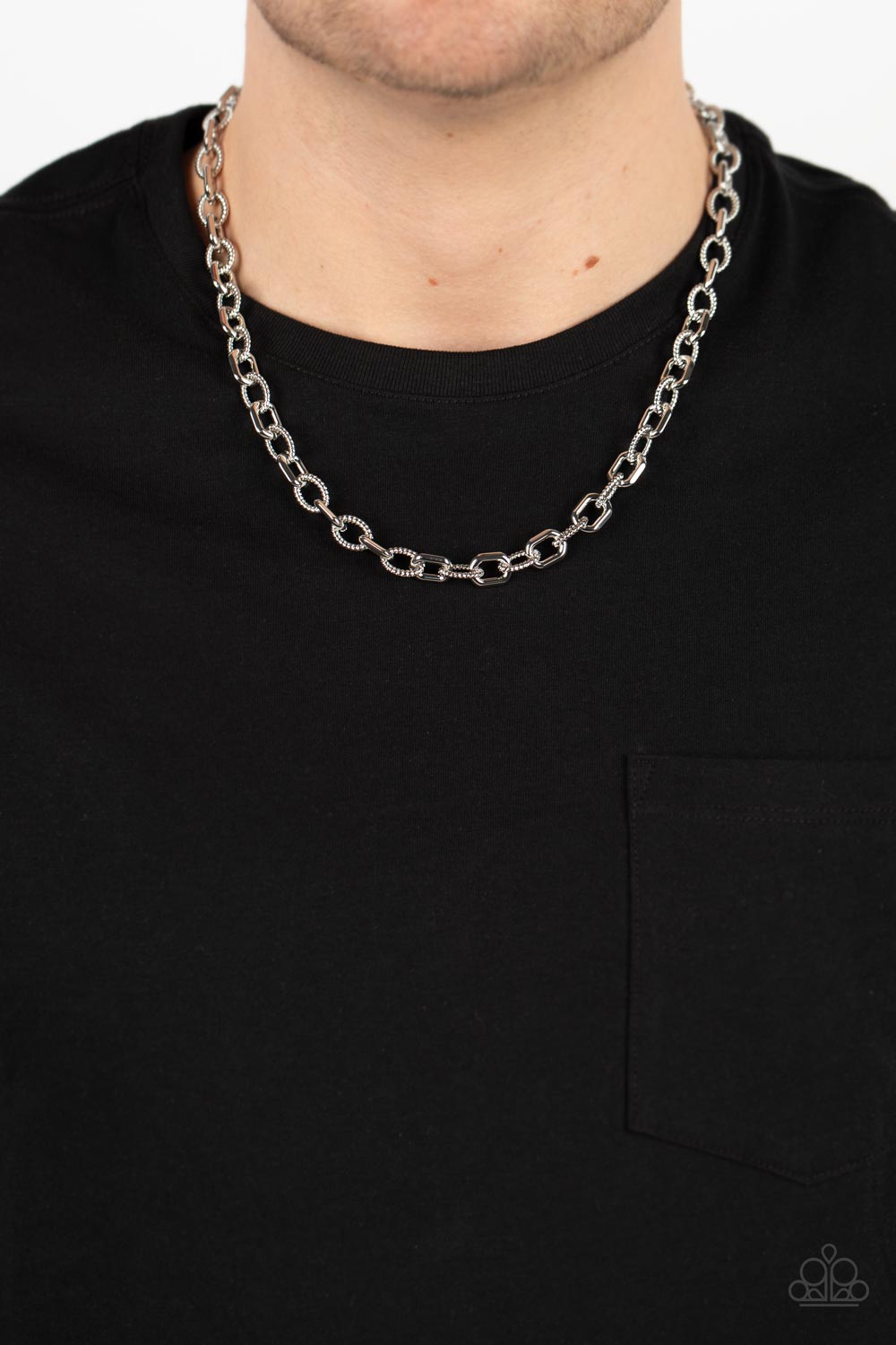 Modern Motorhead - Silver Necklace - Paparazzi - Dare2bdazzlin N Jewelry
