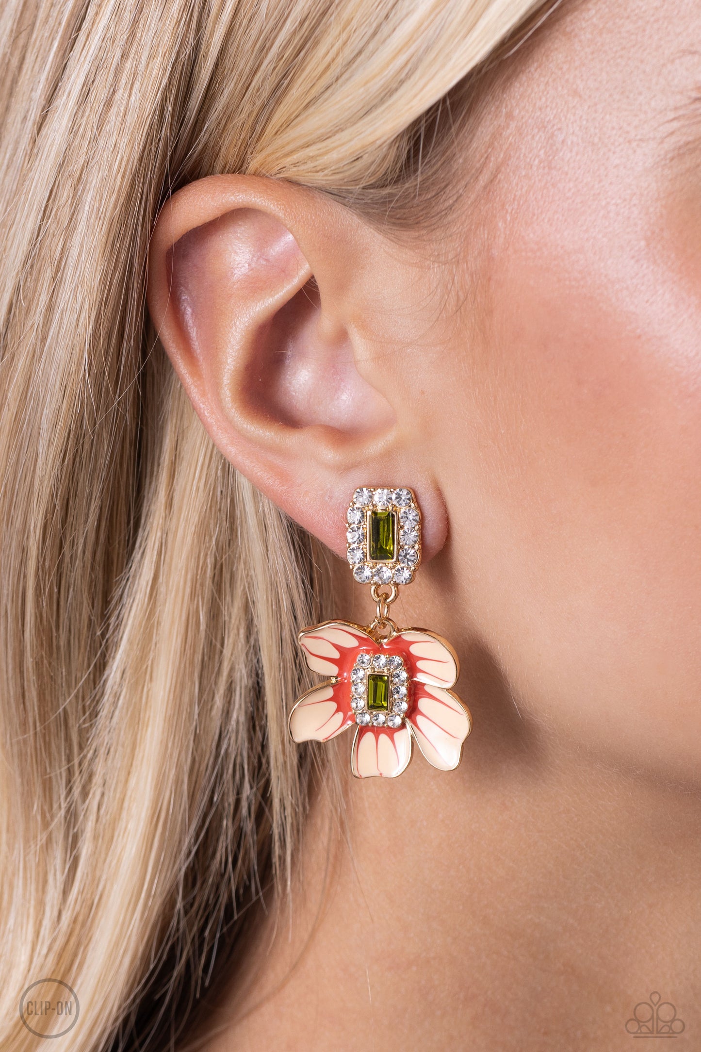Colorful Clippings - Green Clip-On Earring - Paparazzi - Dare2bdazzlin N Jewelry