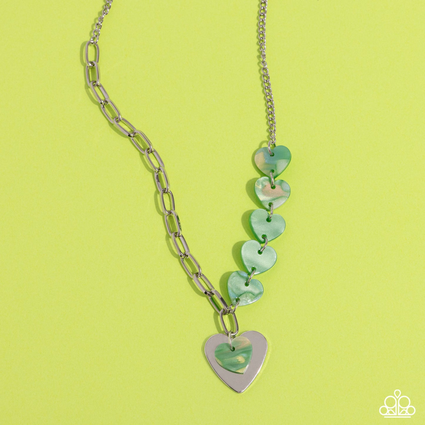 HEART Of The Movement - Green Necklace - Paparazzi - Dare2bdazzlin N Jewelry