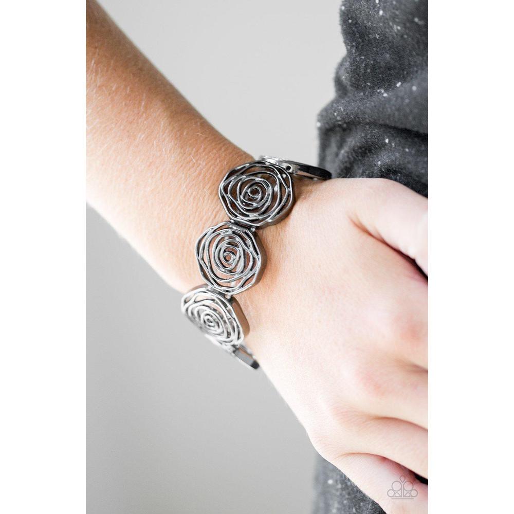 Beat Around The ROSEBUSH - Black Bracelet - Paparazzi - Dare2bdazzlin N Jewelry