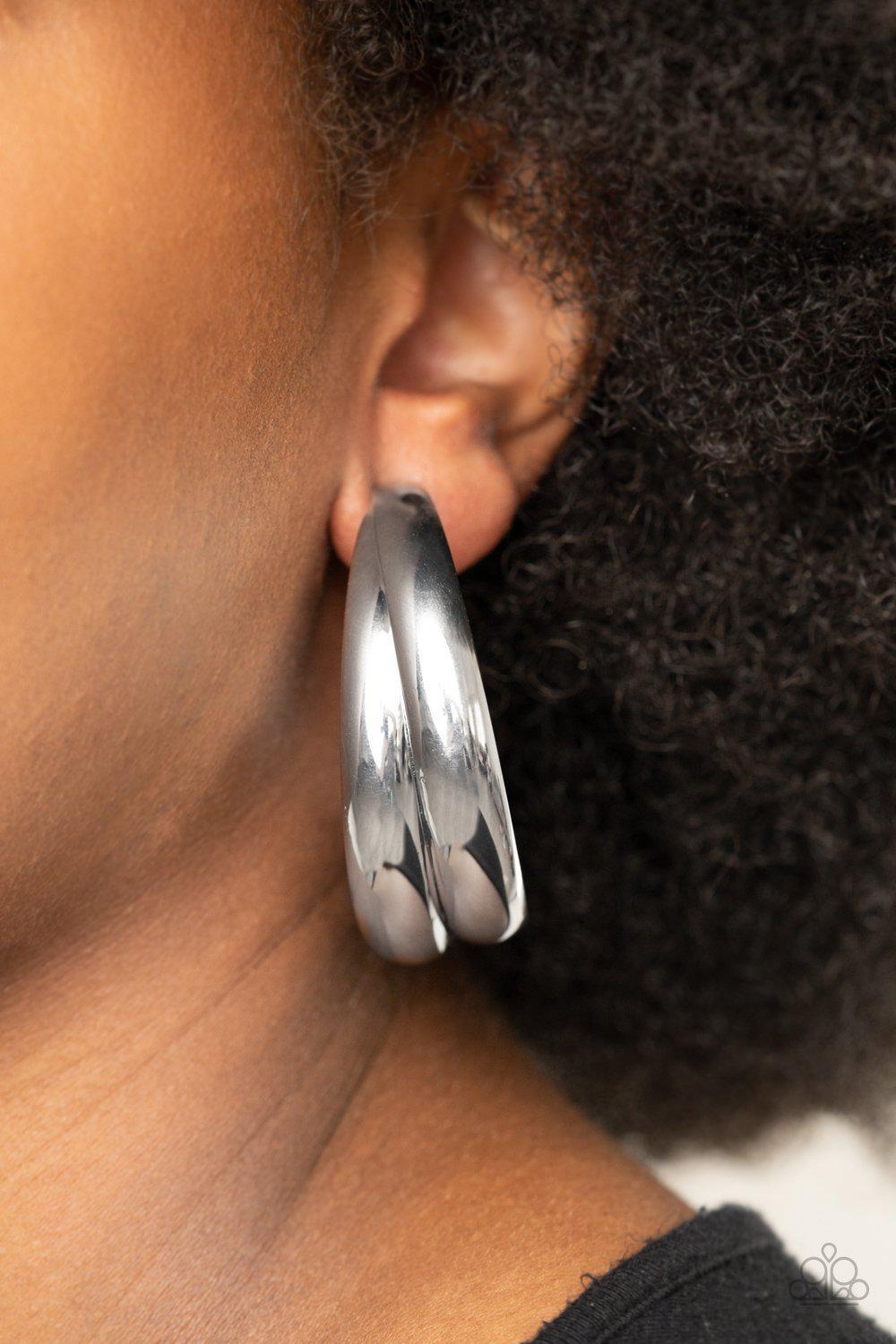 Colossal Curves - Silver Earring - Paparazzi - Dare2bdazzlin N Jewelry