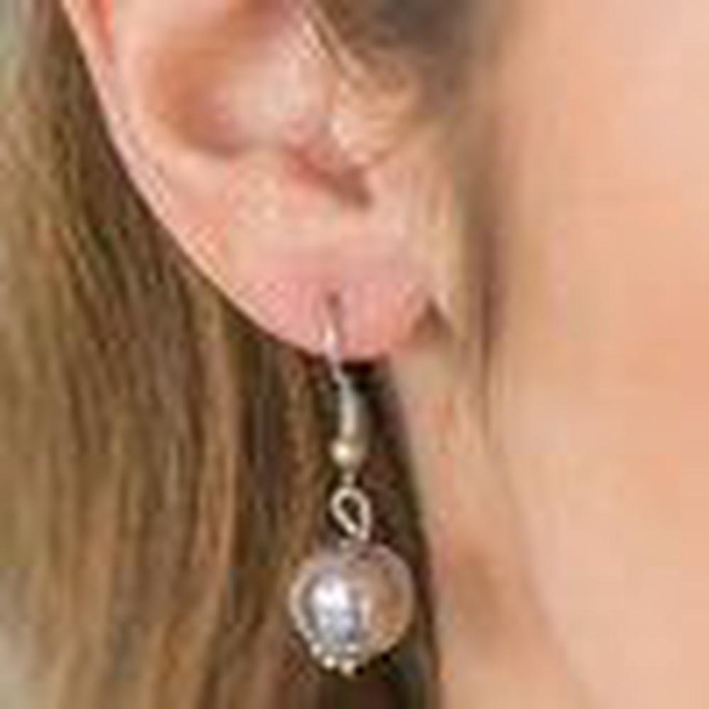 In A Bind - Silver Necklace - Paparazzi - Dare2bdazzlin N Jewelry