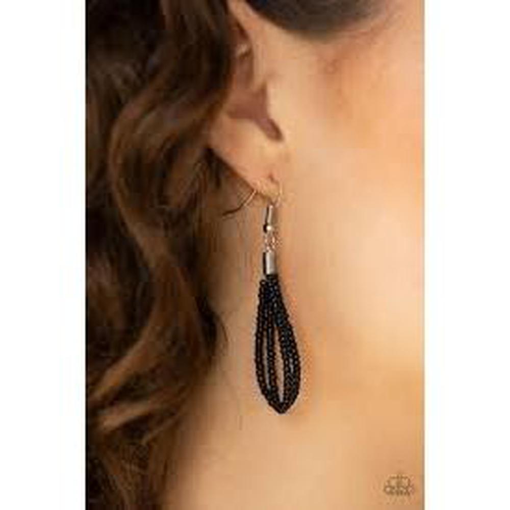 Kickin it Outback Black Necklace - Paparazzi - Dare2bdazzlin N Jewelry