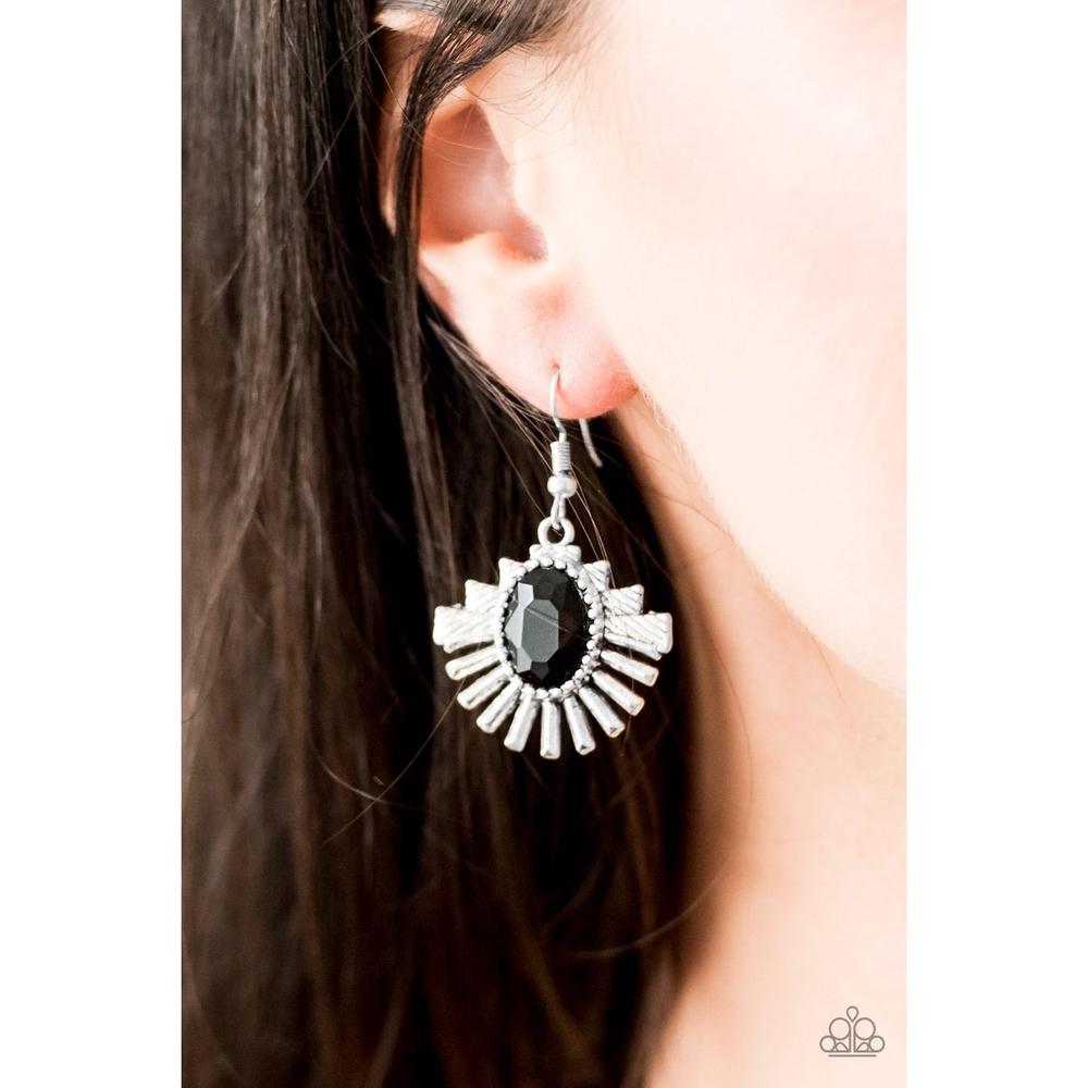 Miss YOU-niverse - Black Necklace - Paparazzi - Dare2bdazzlin N Jewelry