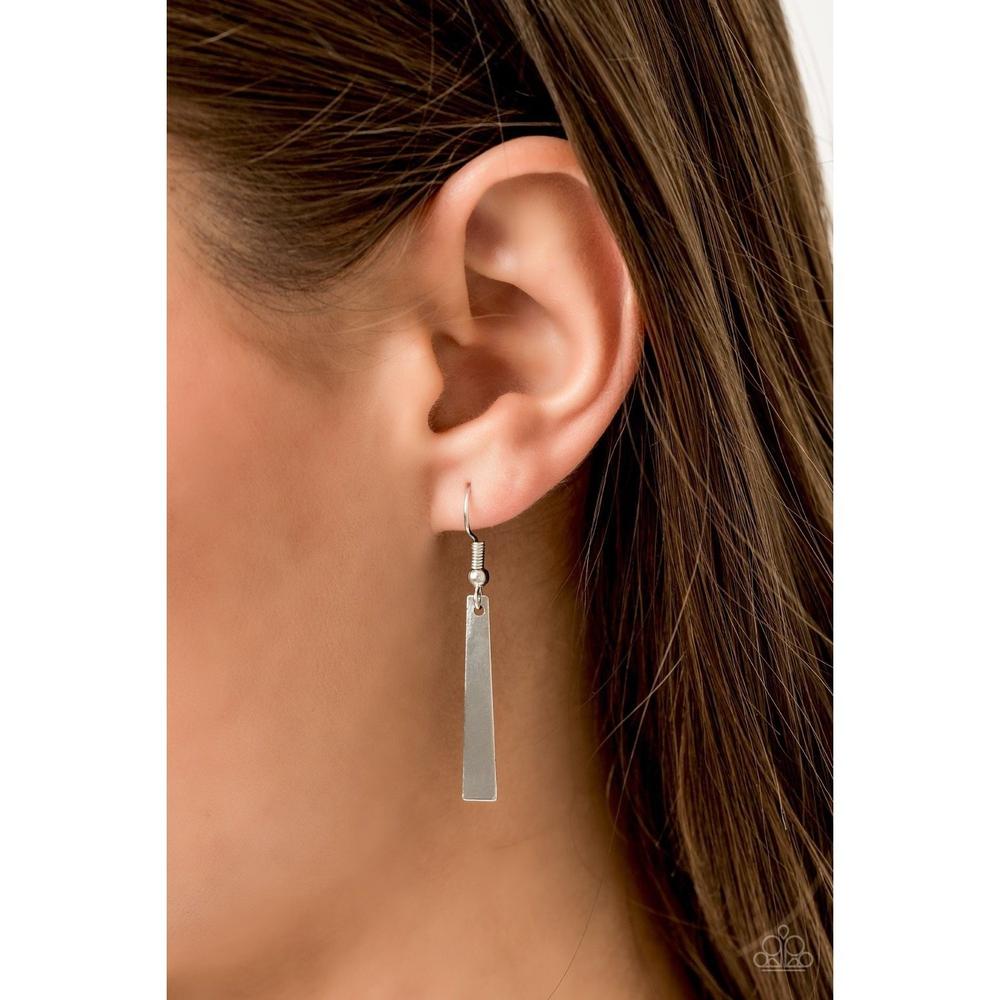 Modern Medalist Silver Necklace - Paparazzi - Dare2bdazzlin N Jewelry