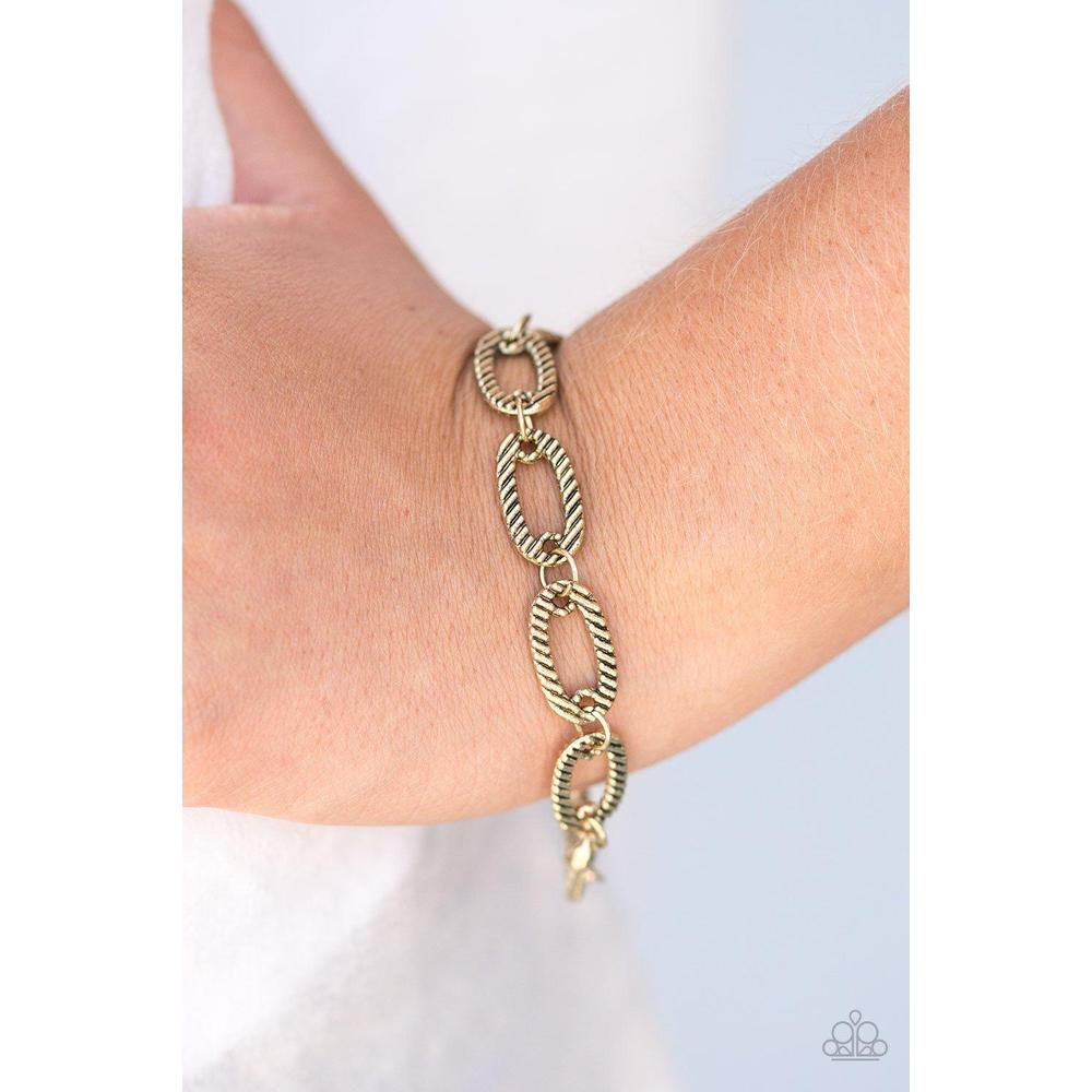 Street Style - Brass Bracelet - Paparazzi - Paparazzi - Dare2bdazzlin N Jewelry