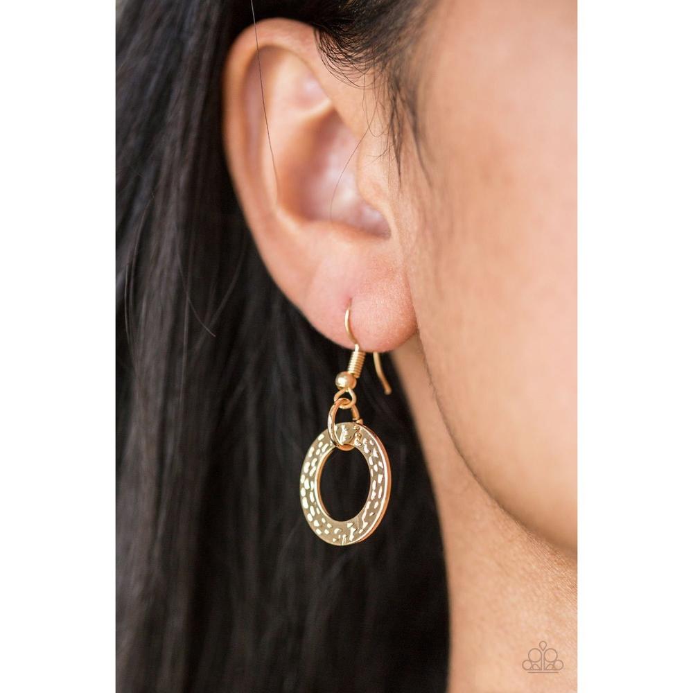 Treasure Tease Gold Necklace - Paparazzi - Dare2bdazzlin N Jewelry