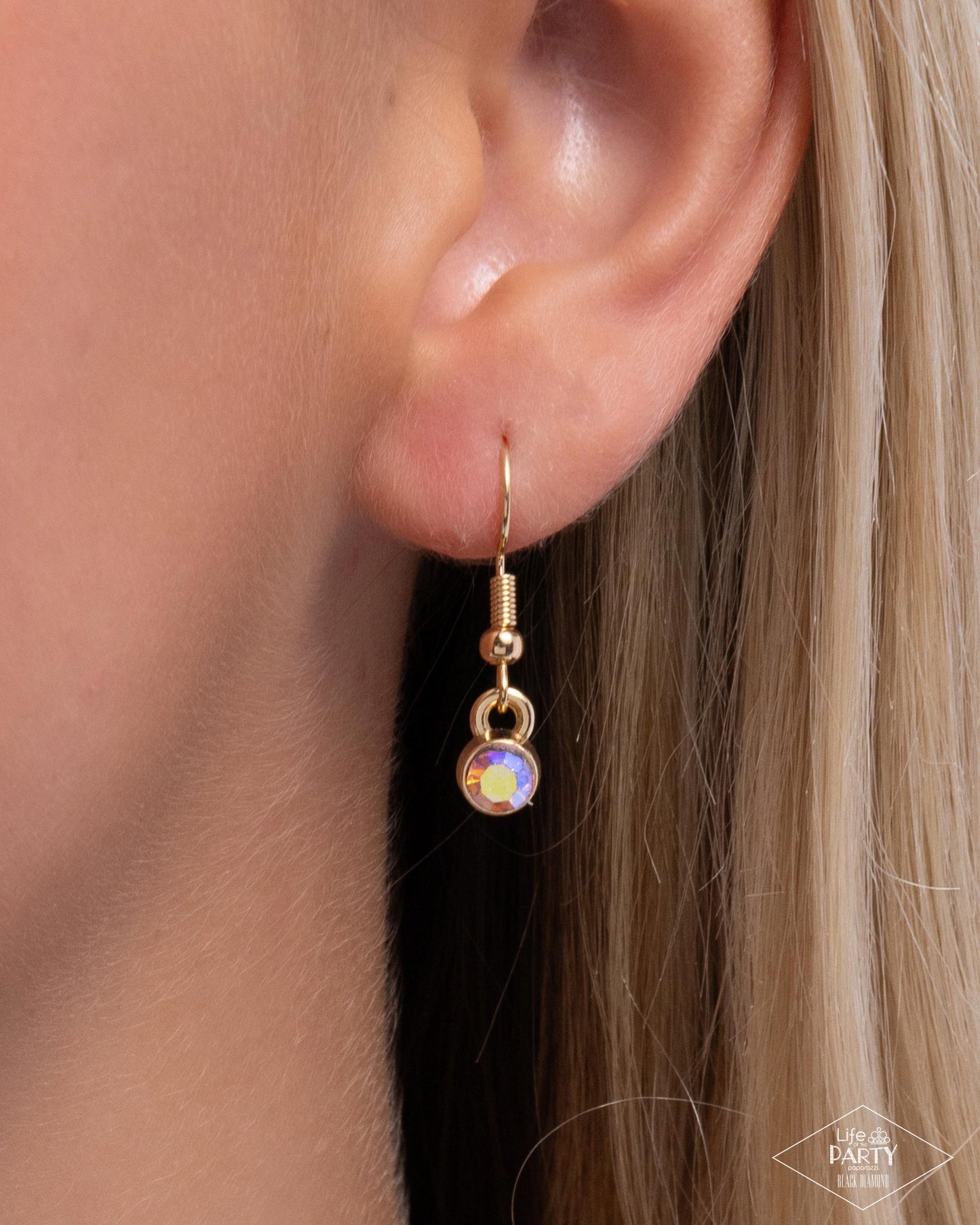 Winged Wonder - Gold - Dare2bdazzlin N Jewelry