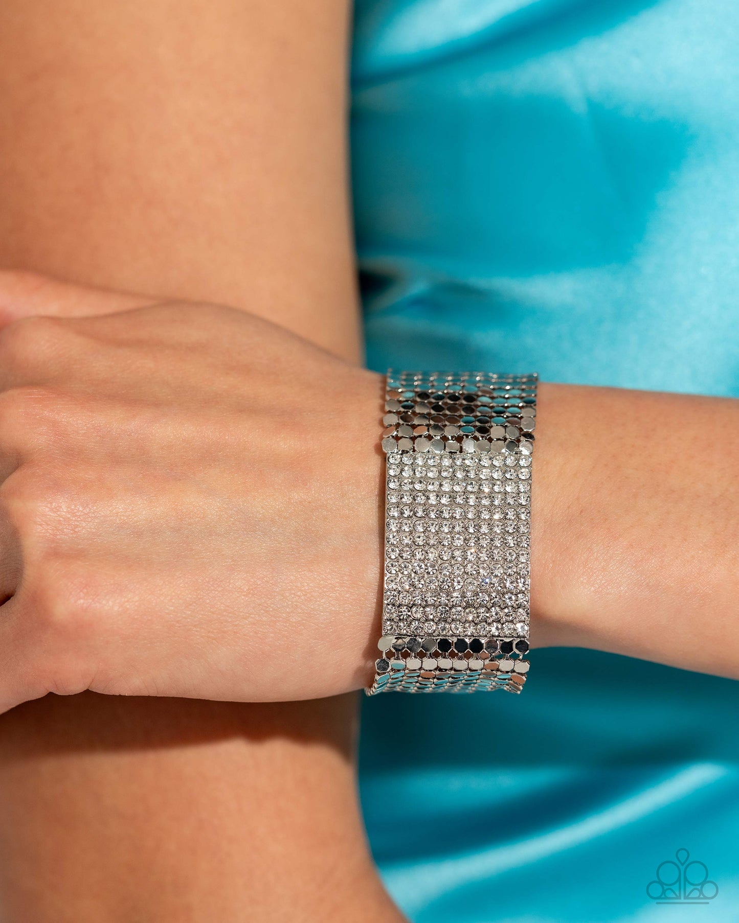 Disco Dame - White Bracelet - Paparazzi - Dare2bdazzlin N Jewelry