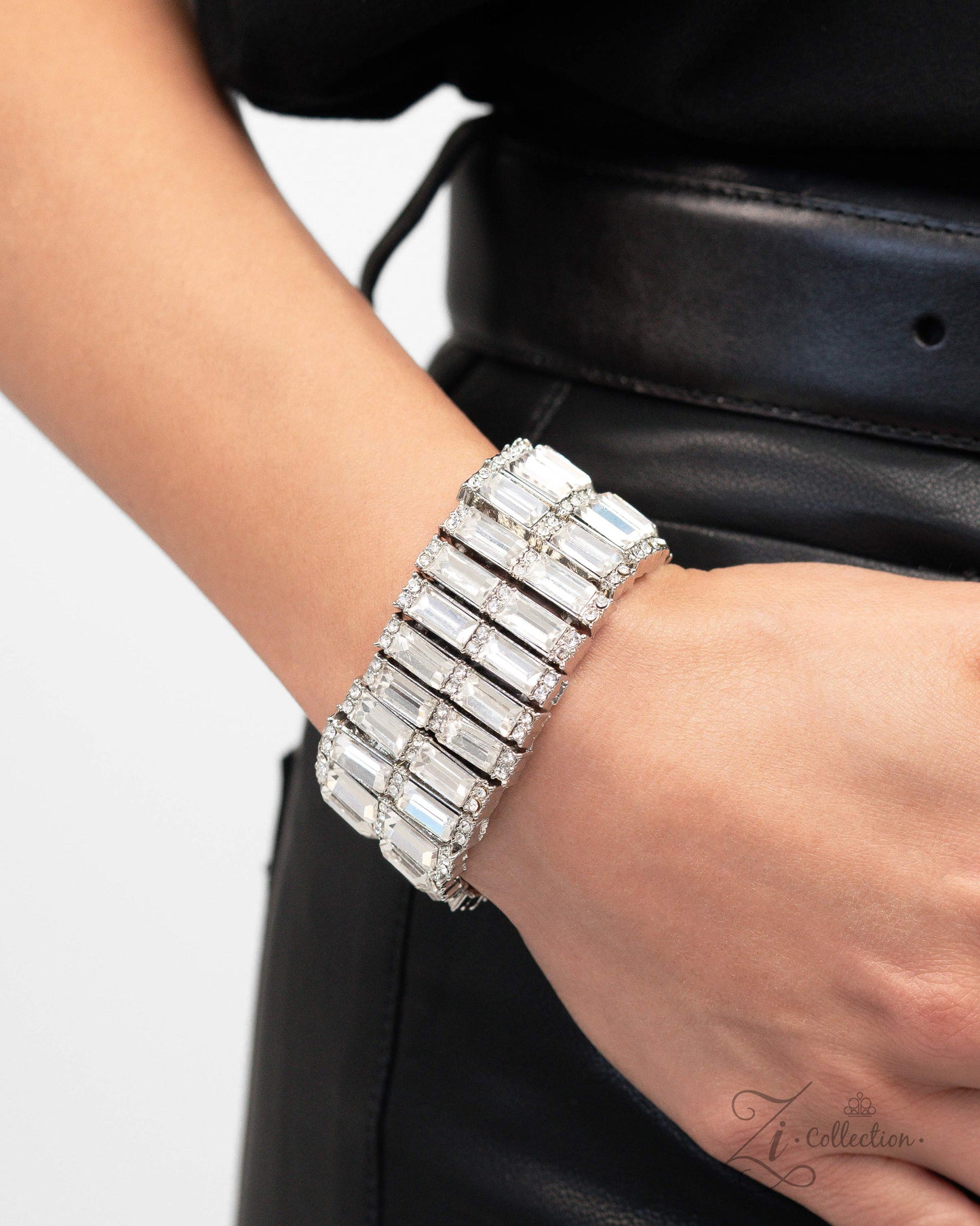 Ambitious Arrangement - White Zi Collection Bracelet - Paparazzi - Dare2bdazzlin N Jewelry
