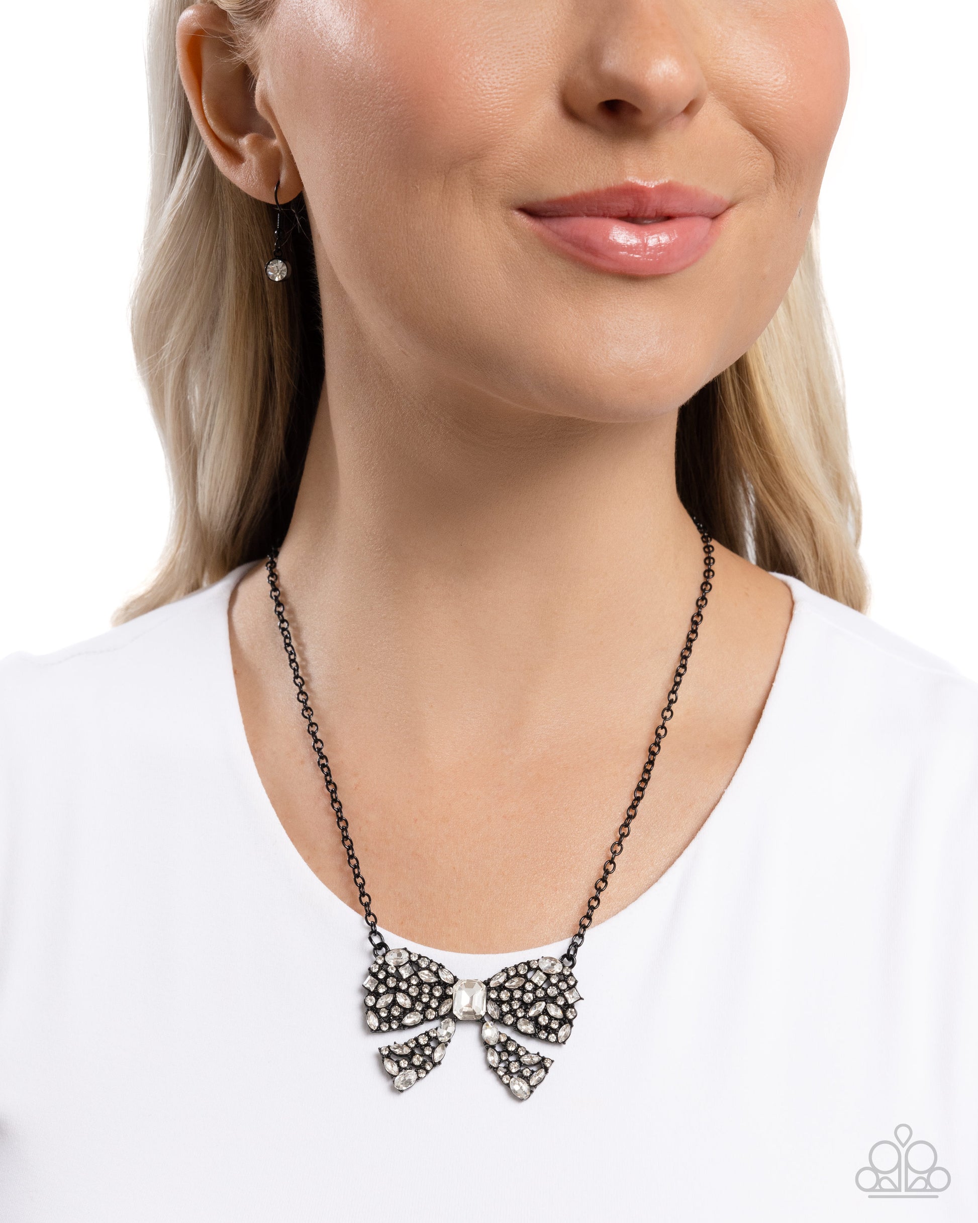 Bewitching Bow - Black Necklace - Paparazzi - Dare2bdazzlin N Jewelry