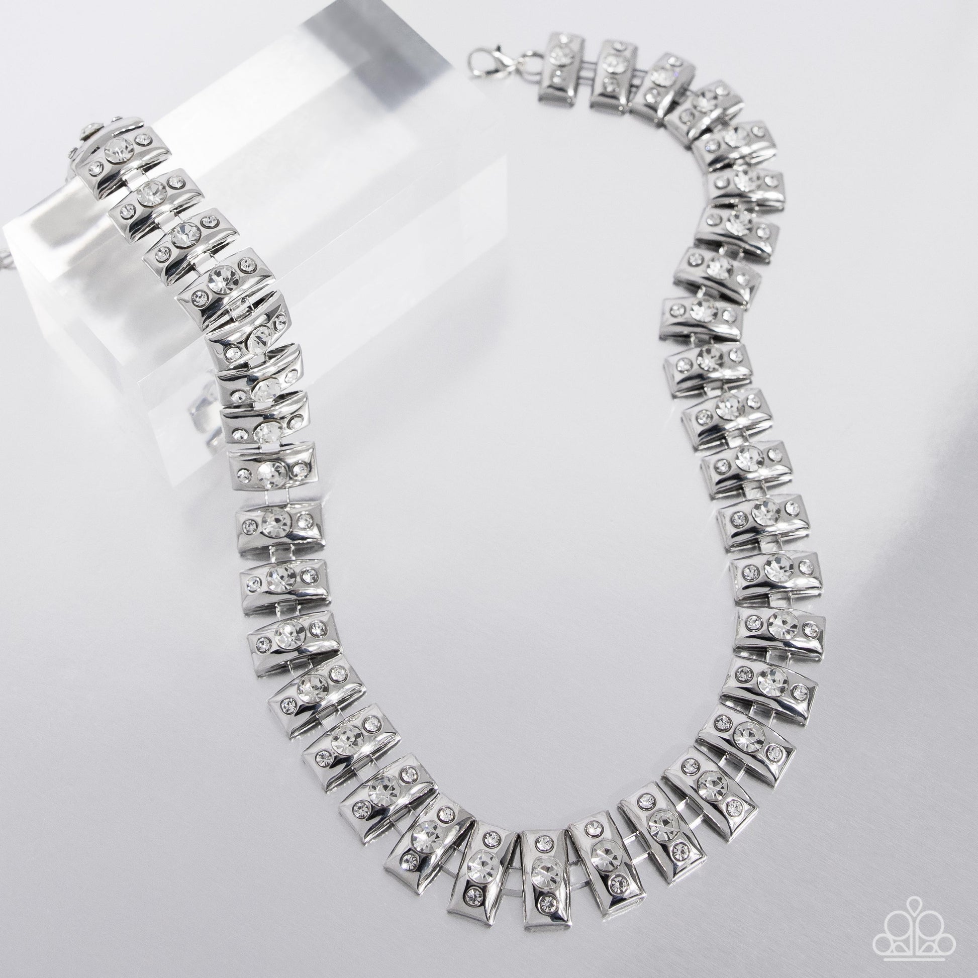 Officially Opulent - White Necklace - Paparazzi - Dare2bdazzlin N Jewelry