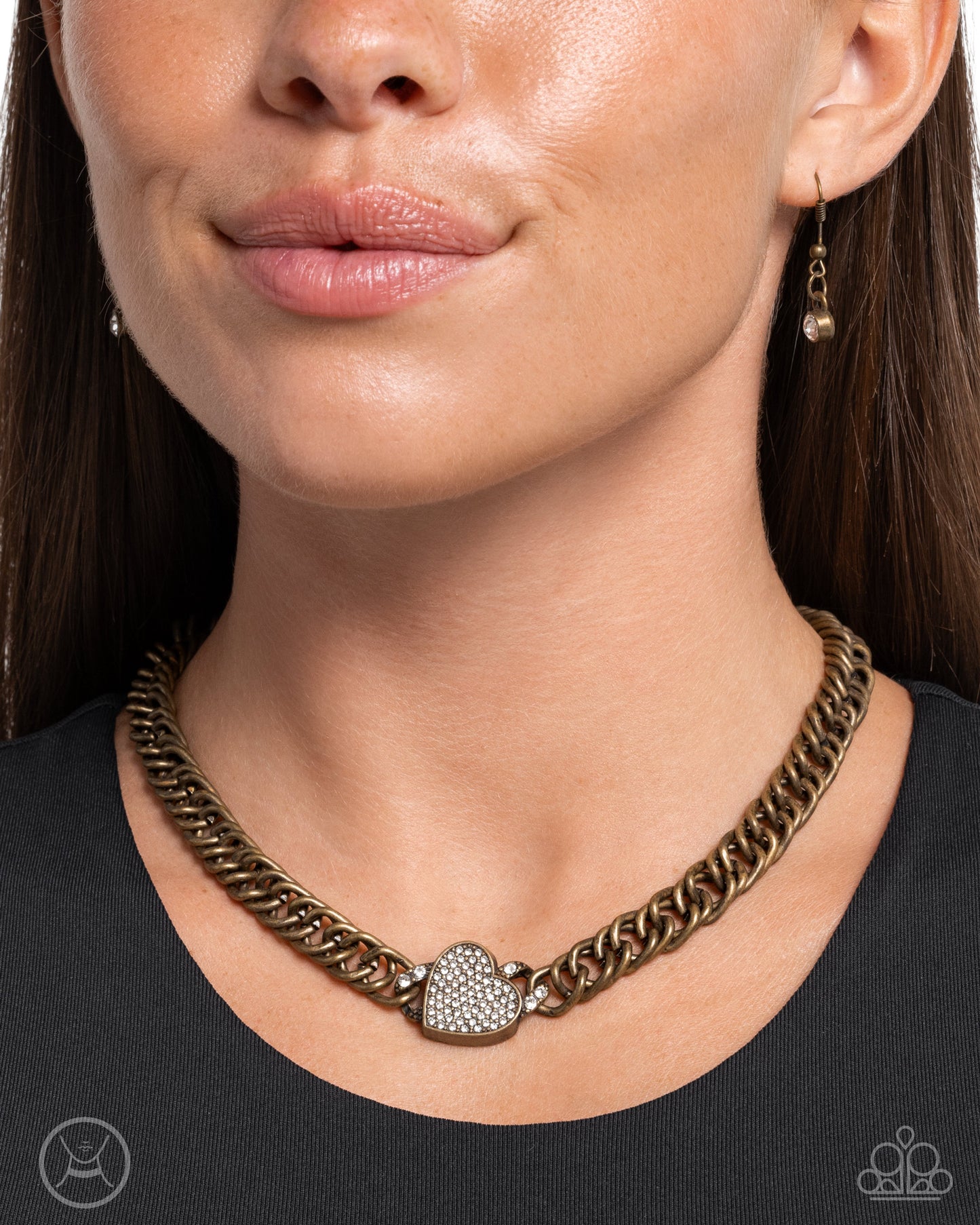 Endearing Edge - Brass Choker - Paparazzi - Dare2bdazzlin N Jewelry