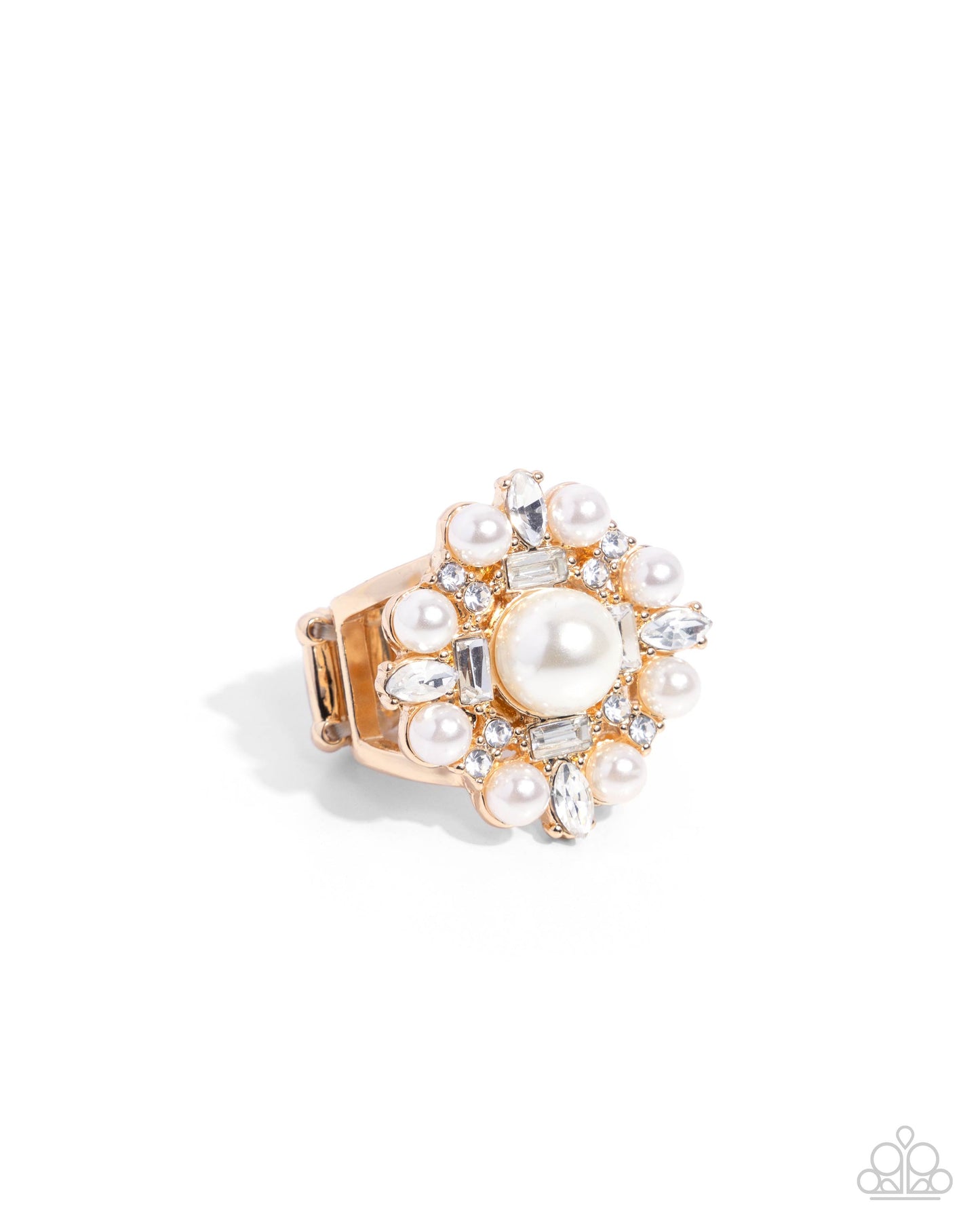 Pointed Park Avenue - Gold Ring - Paparazzi - Dare2bdazzlin N Jewelry