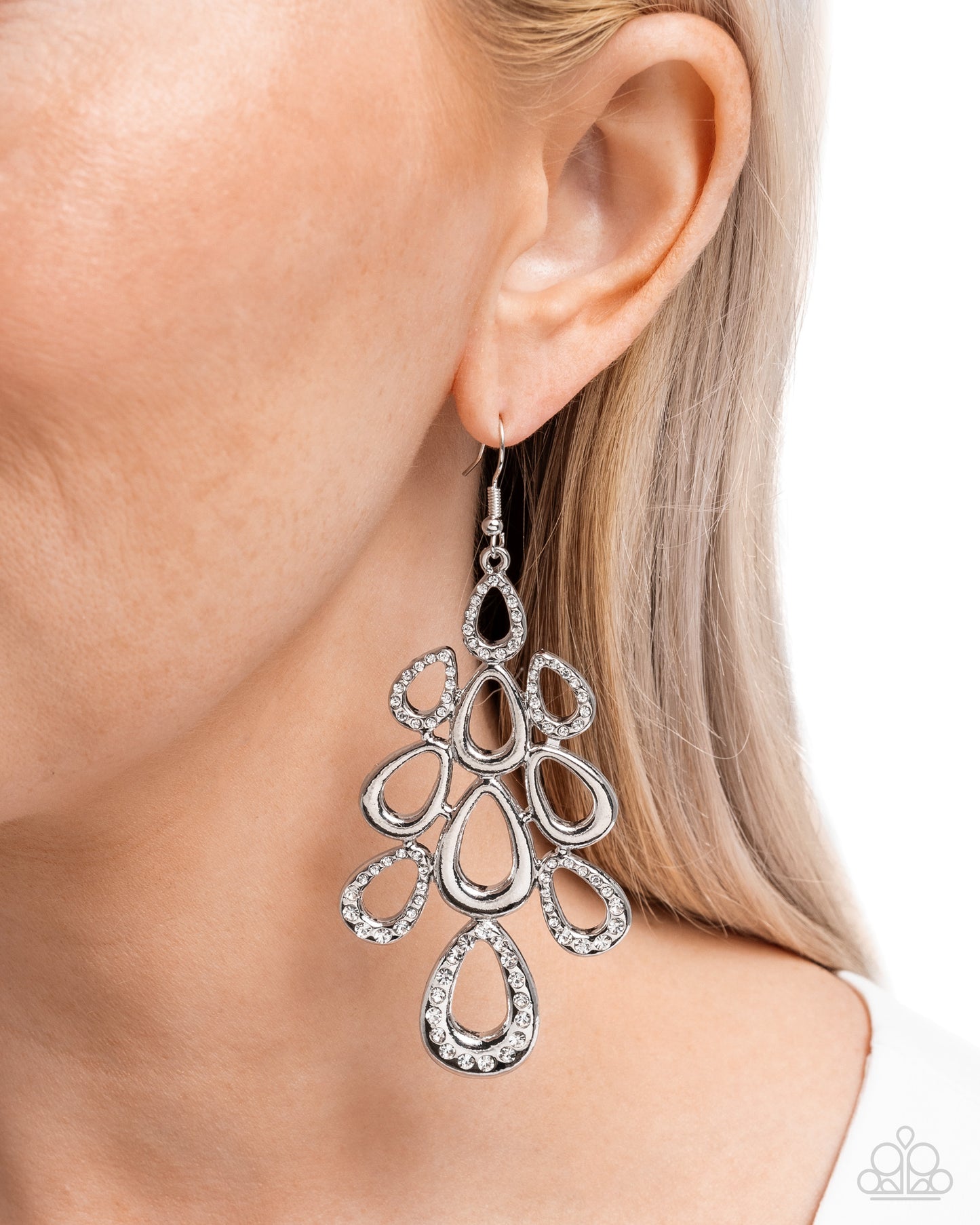 In a Hurry - White Earring - Paparazzi - Dare2bdazzlin N Jewelry