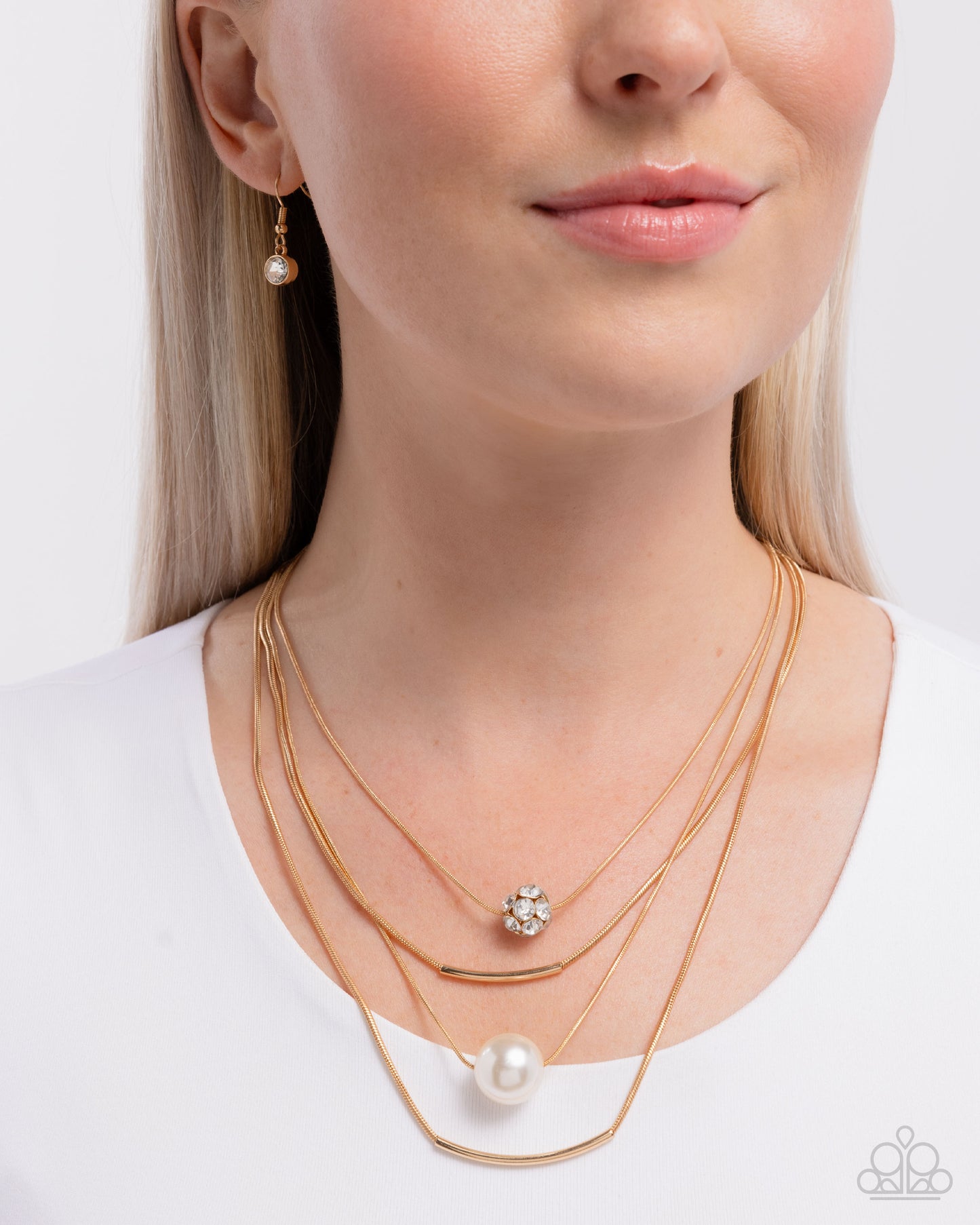 Phenomenal Pearls - Gold Necklace - Paparazzi - Dare2bdazzlin N Jewelry
