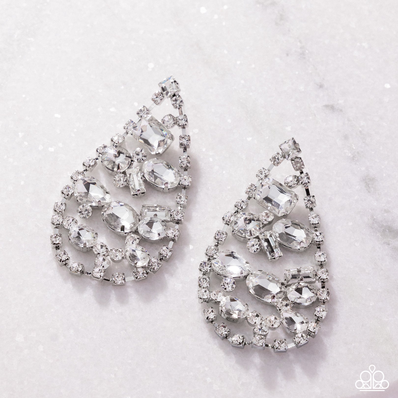 Giant Glitter - White Post Earring - Paparazzi - Dare2bdazzlin N Jewelry
