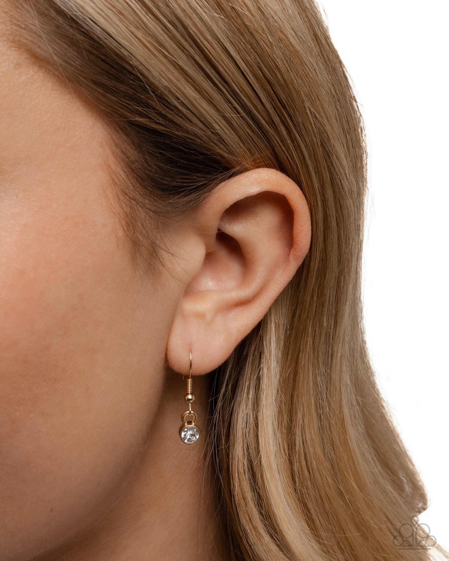 Graceful Glory - Gold Necklace - Paparazzi - Dare2bdazzlin N Jewelry