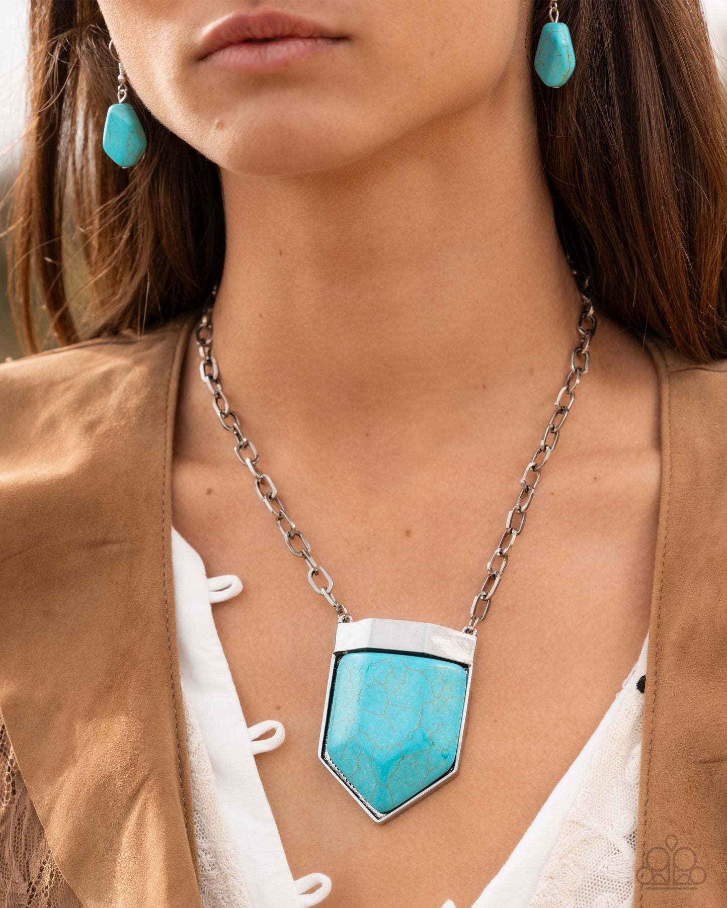Pendant Passage - Blue Necklace - Paparazzi - Dare2bdazzlin N Jewelry