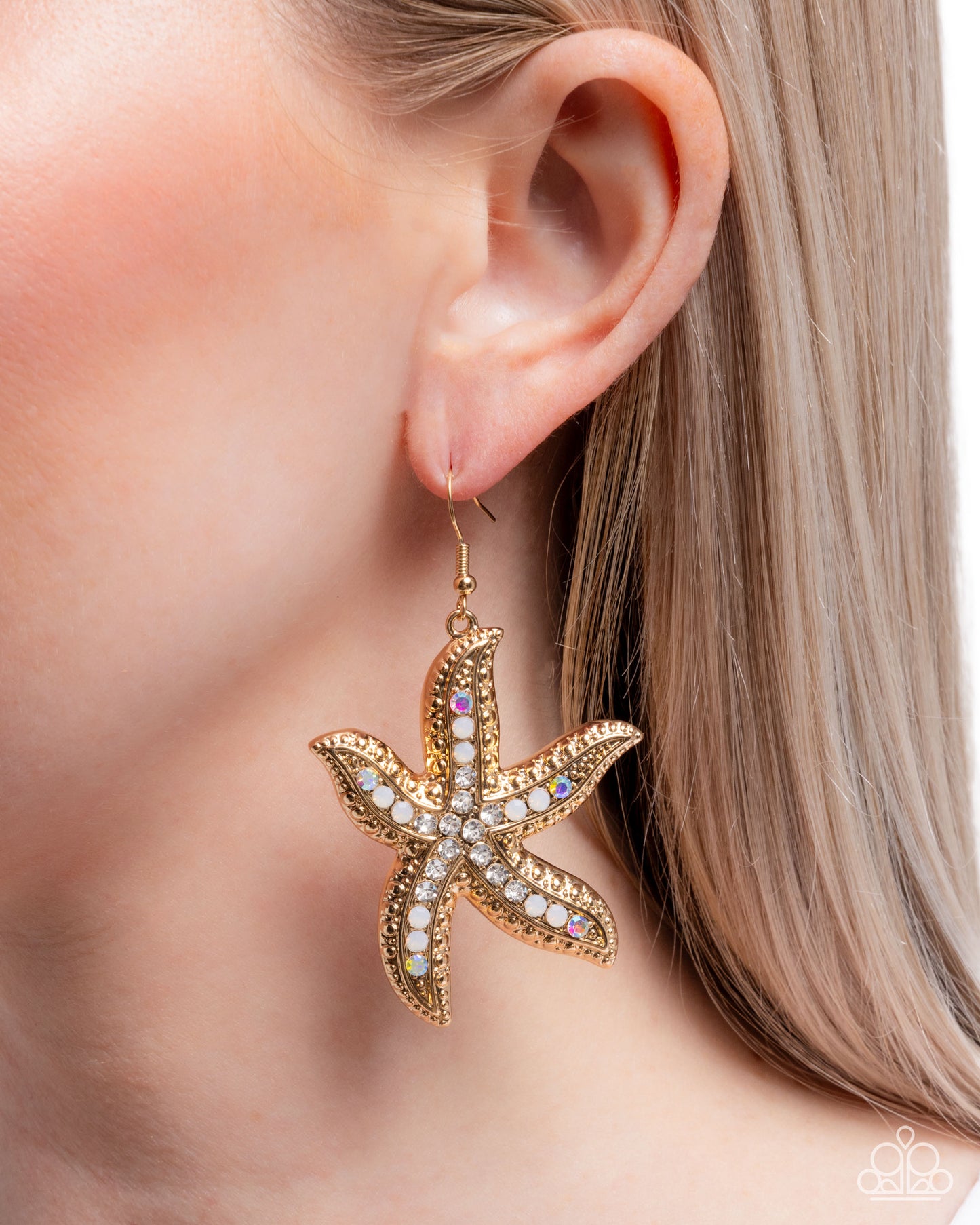 Seize the Starfish - Gold Earring - Paparazzi - Dare2bdazzlin N Jewelry