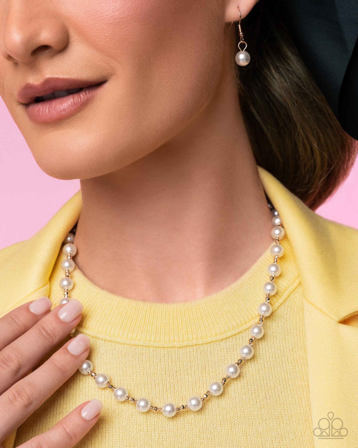 Pearl Premiere - Gold Necklace - Paparazzi - Dare2bdazzlin N Jewelry