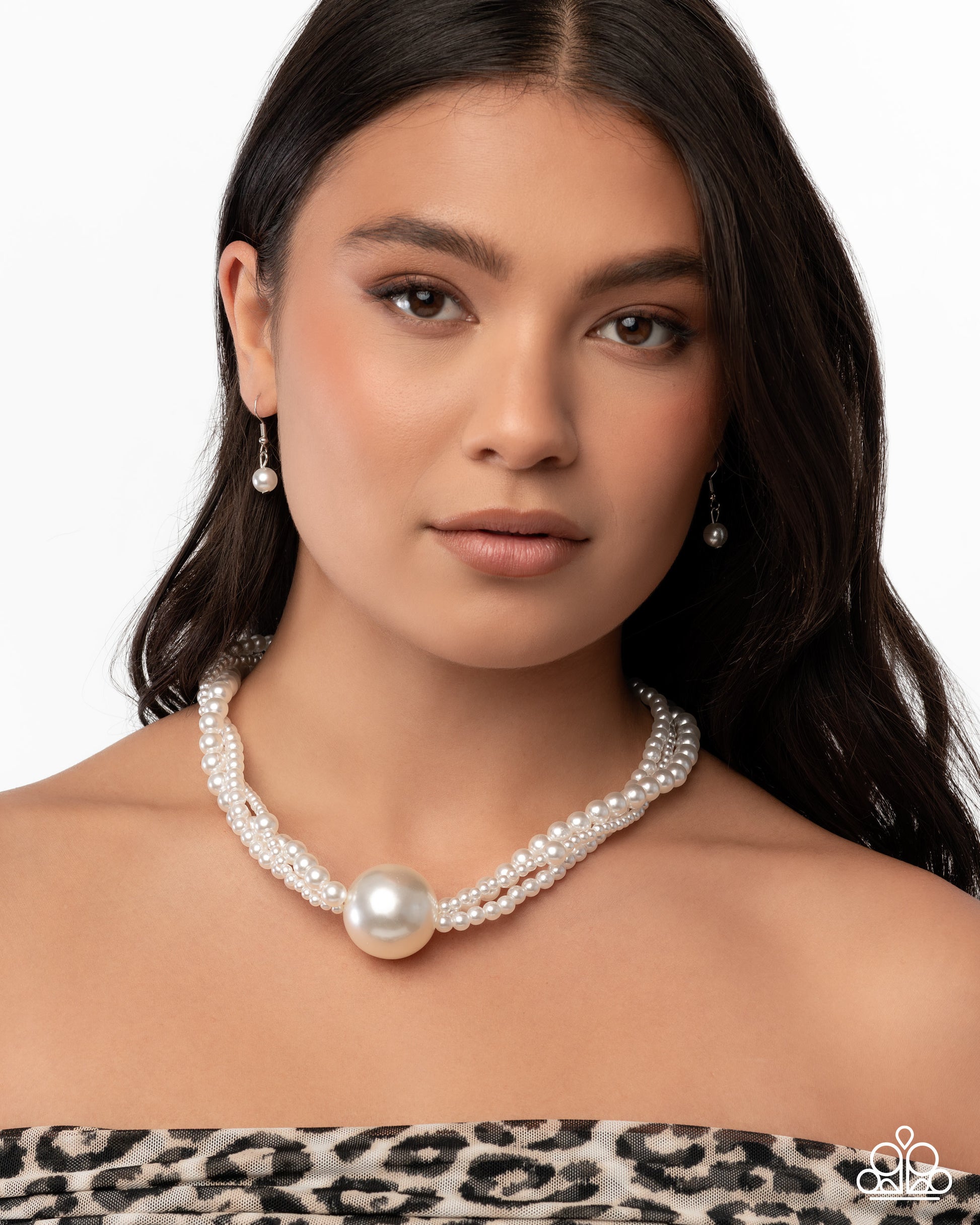 Polished Professional - White Necklace - Paparazzi - Dare2bdazzlin N Jewelry