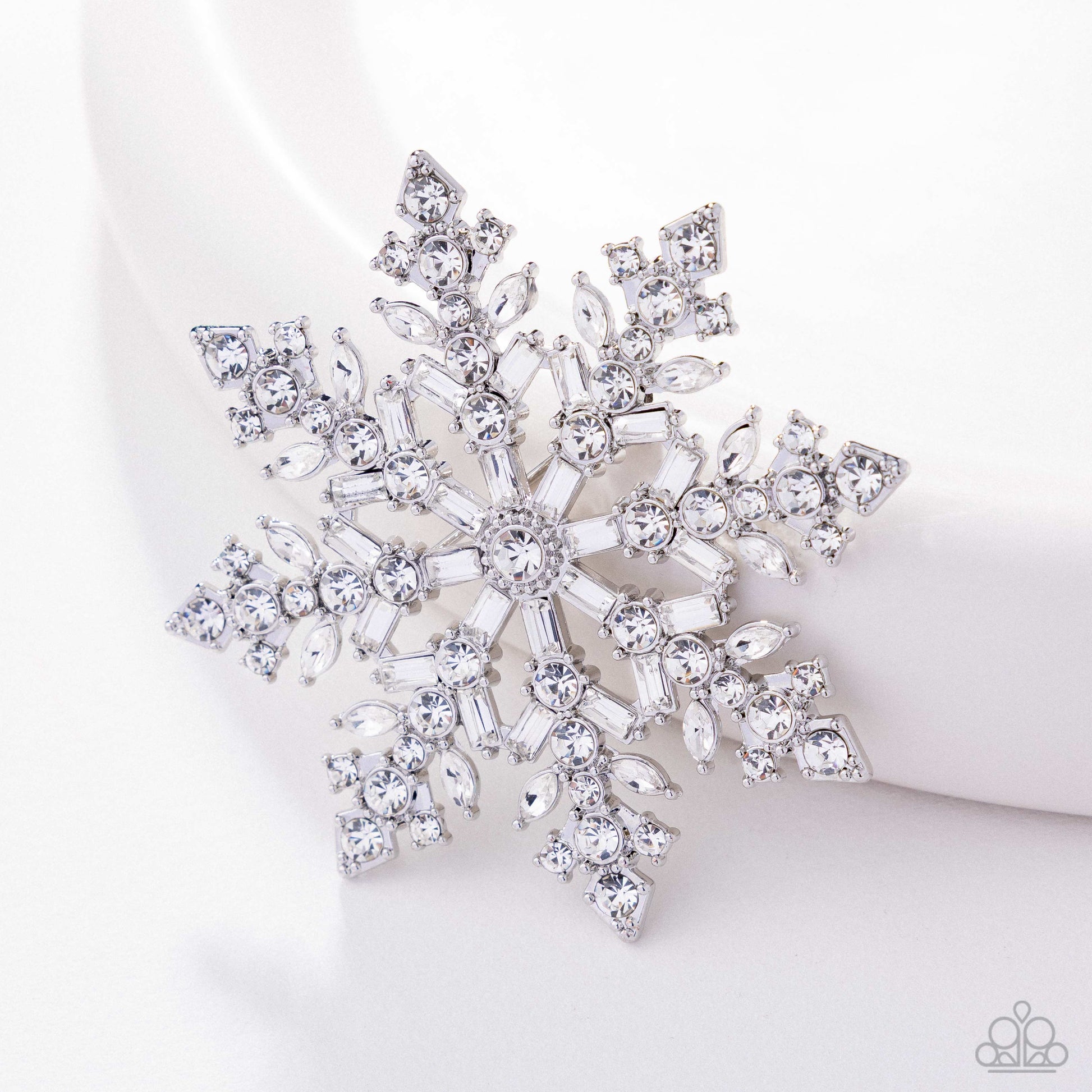 Snowflake Solstice - White Brooch - Paparazzi - Dare2bdazzlin N Jewelry