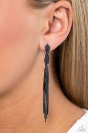 Ropin Rodeo Queen Black Post Earring - Paparazzi - Dare2bdazzlin N Jewelry