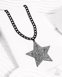 Stellar Selfie Black Necklace - Paparazzi - Dare2bdazzlin N Jewelry