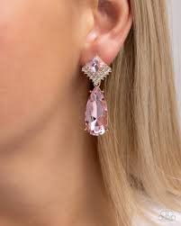 Diamond Life Pink Post Earring - Paparazzi - Dare2bdazzlin N Jewelry