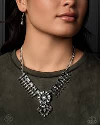 Sunset Sightings - Fashion Fix Set - December2024 - Dare2bdazzlin N Jewelry