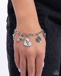 Positive Outlook Silver Bracelet - Paparazzi - Dare2bdazzlin N Jewelry