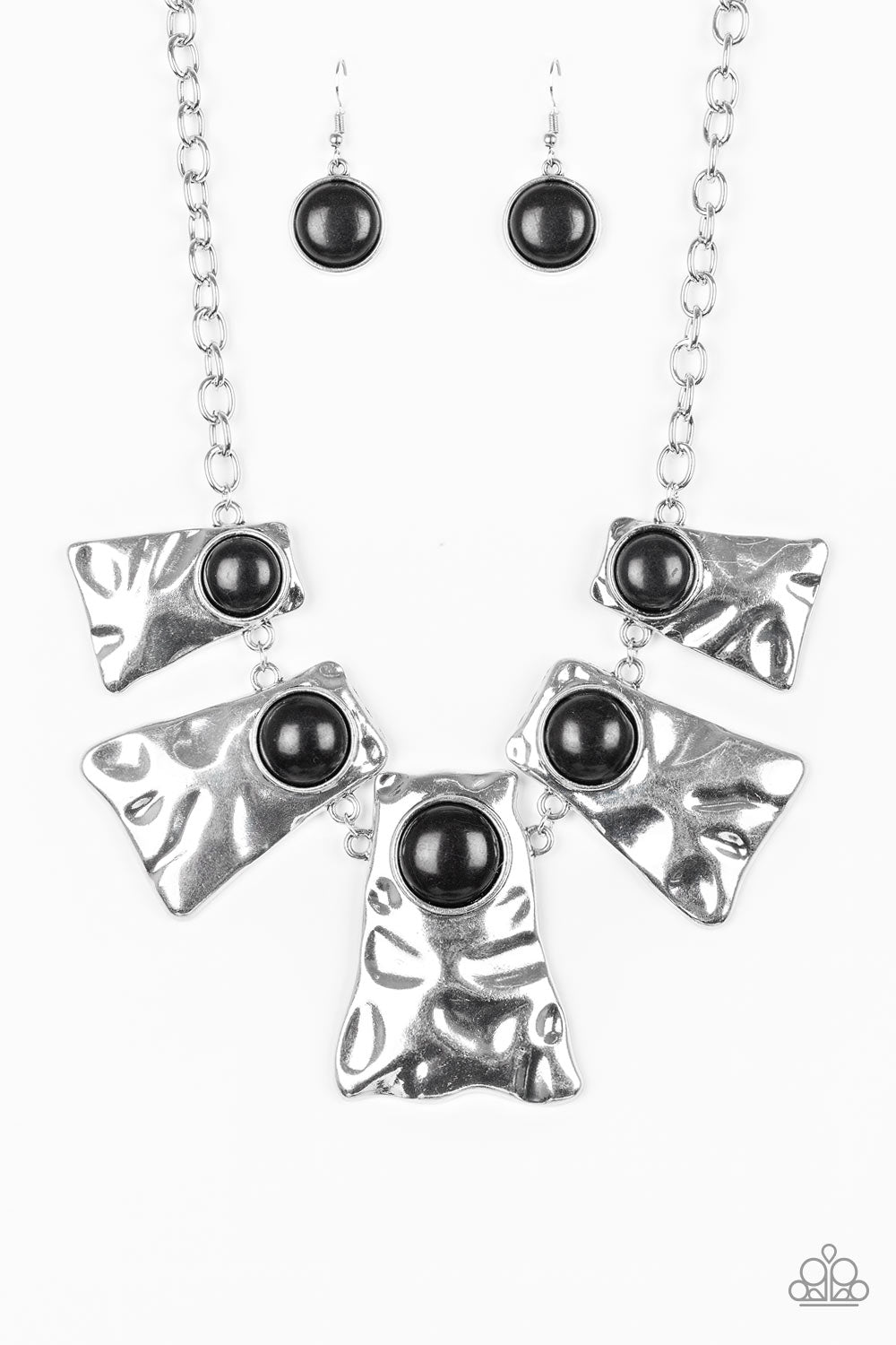 Cougar - Black Necklace - Paparazzi - Dare2bdazzlin N Jewelry