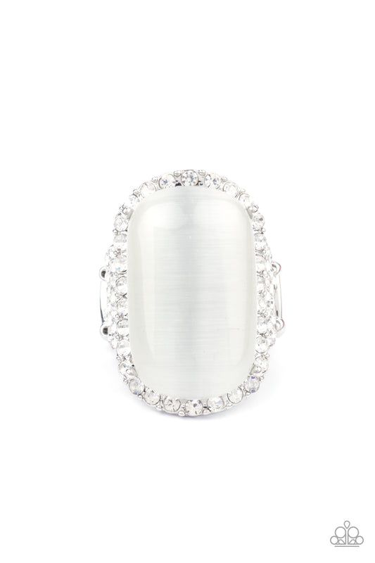 Thank Your LUXE-y Stars - White Ring - Paparazzi - Dare2bdazzlin N Jewelry