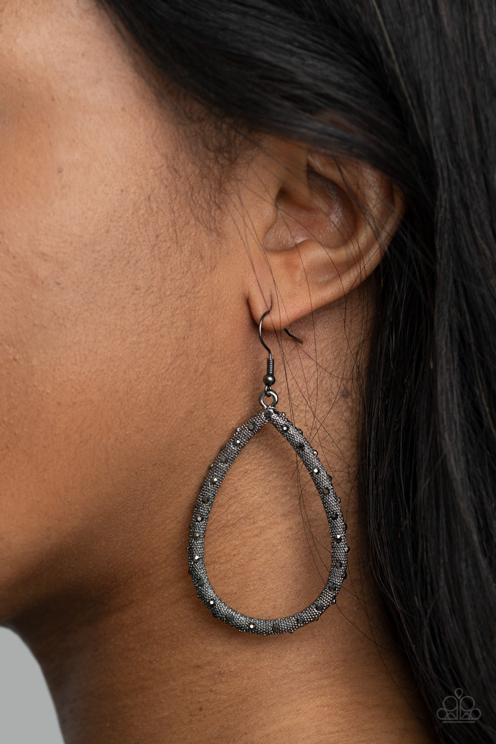 Standout Sparkle - Black Earring - Paparazzi - Dare2bdazzlin N Jewelry