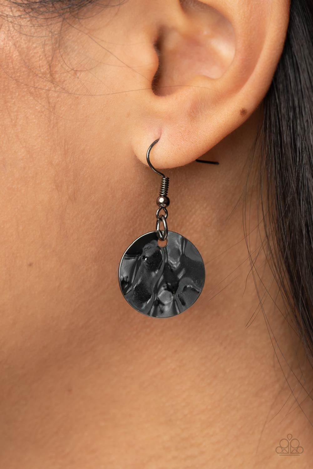 Alluring Luxe - Black Necklace - Paparazzi - Dare2bdazzlin N Jewelry