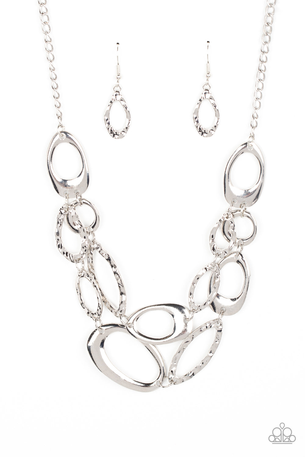 Game OVAL - Silver Necklace - Paparazzi - Dare2bdazzlin N Jewelry