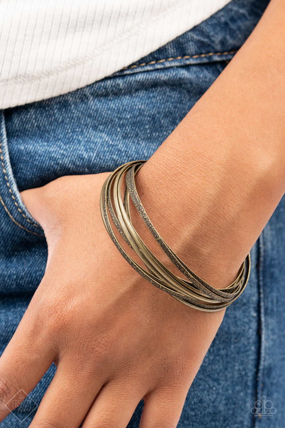 Suddenly Synced - Brass Bracelet - Paparazzi - Dare2bdazzlin N Jewelry