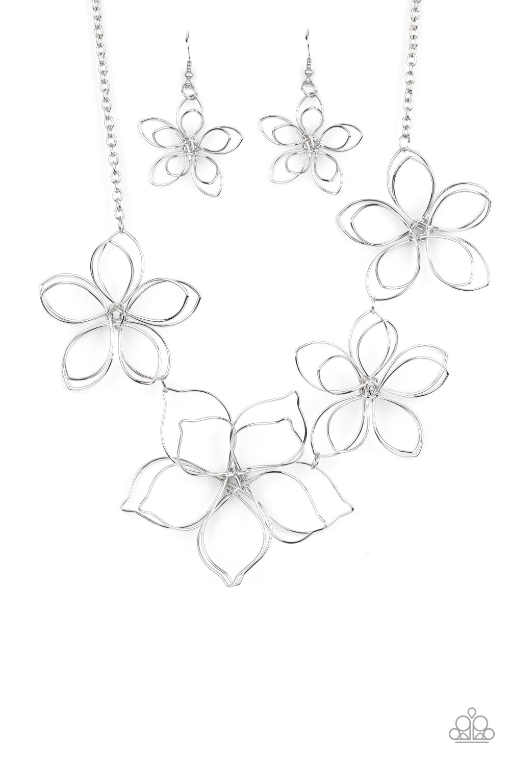Flower Garden Fashionista - Silver Necklace - Paparazzi - Dare2bdazzlin N Jewelry