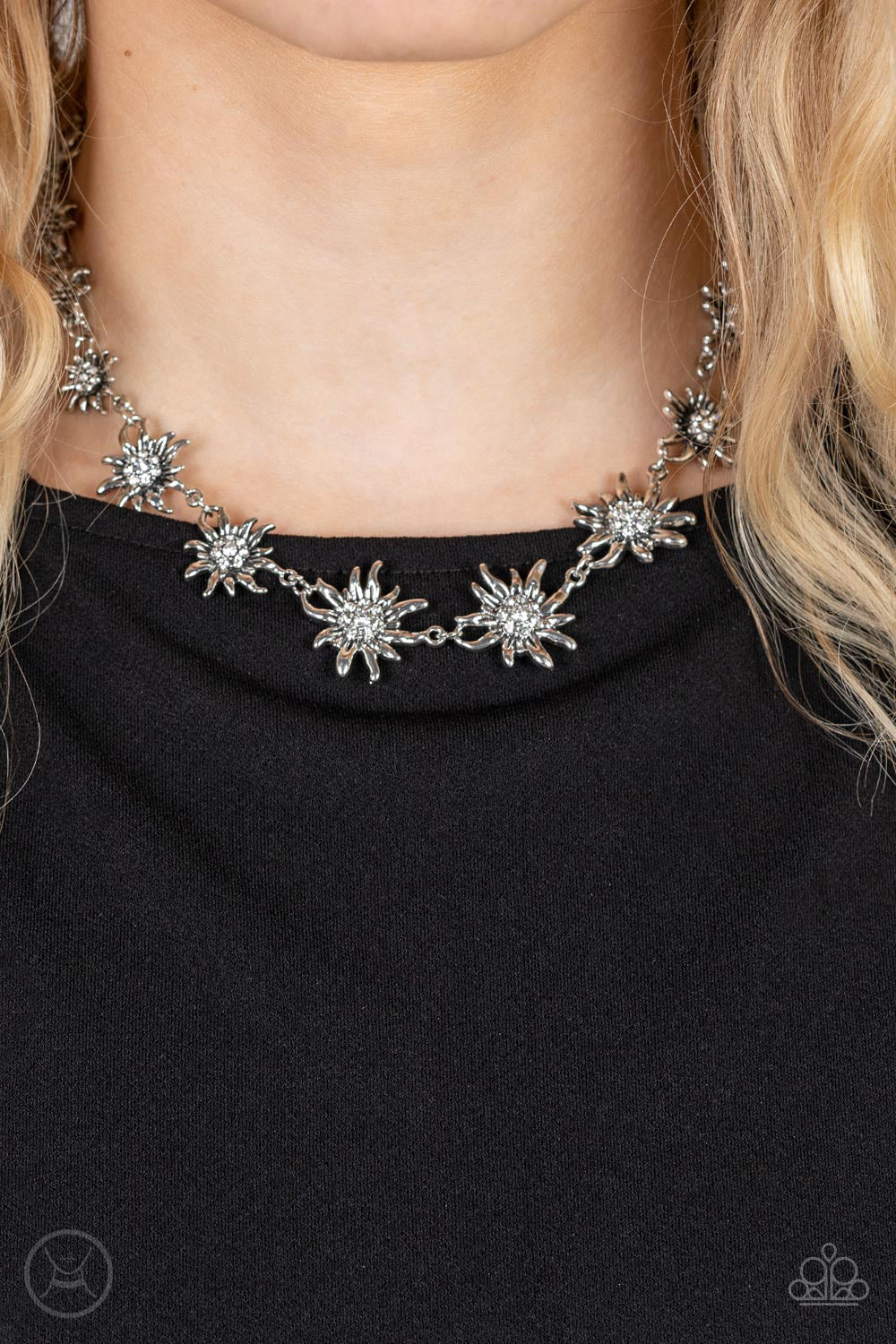 Get Up and GROW - White Necklace - Paparazzi - Dare2bdazzlin N Jewelry