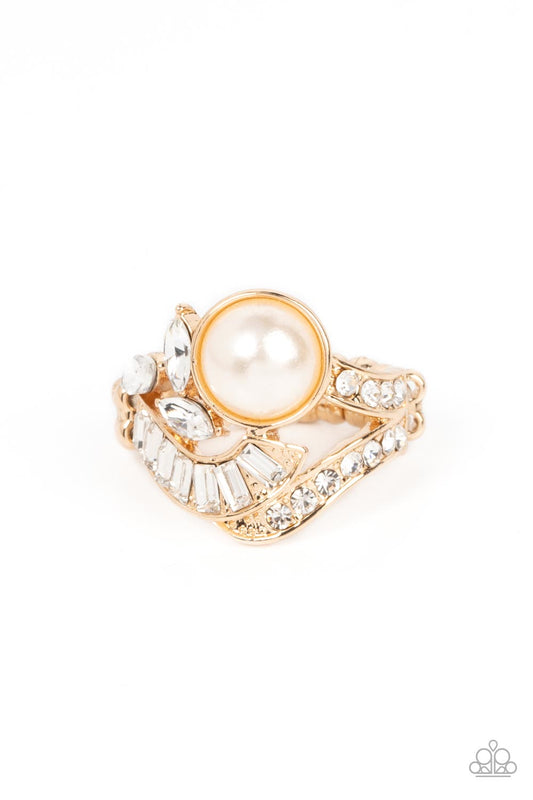 SELFIE-Made Millionaire Gold Ring - Paparazzi - Dare2bdazzlin N Jewelry