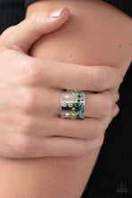 Load image into Gallery viewer, Sizzling Sultry - Green Ring - Paparazzi - Dare2bdazzlin N Jewelry
