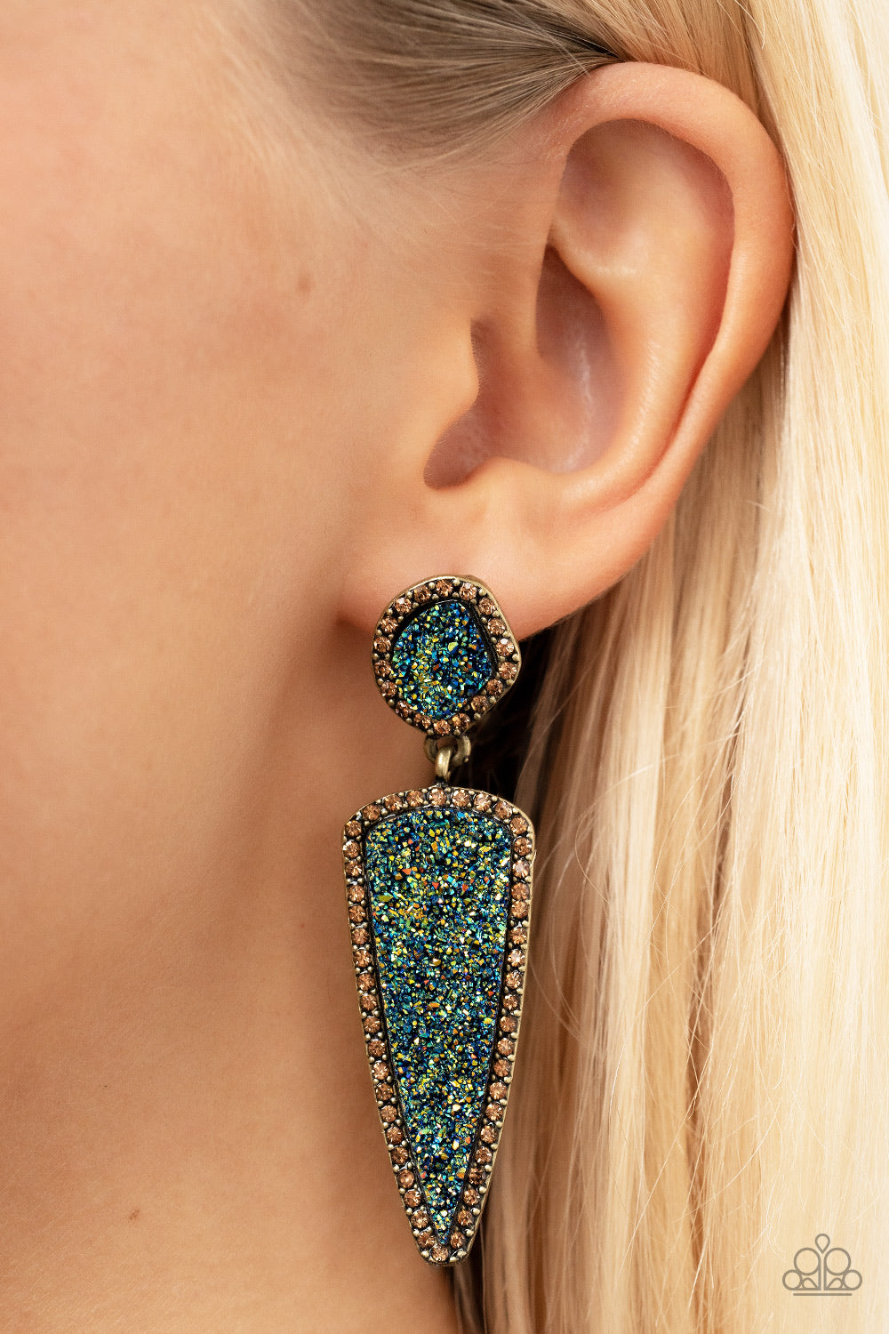 Druzy Desire - Brass Earring - Paparazzi - Dare2bdazzlin N Jewelry