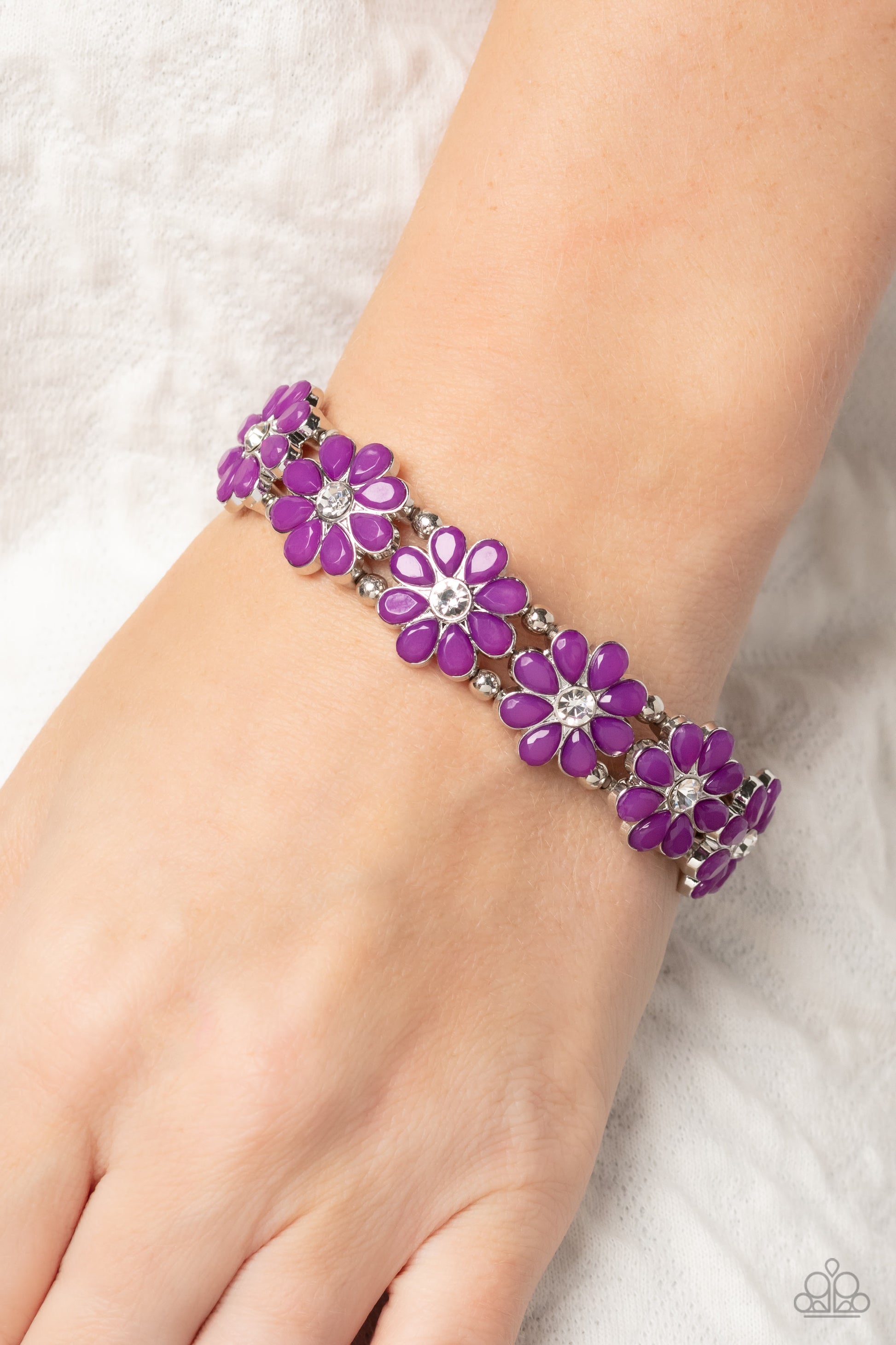 Hawaiian Holiday - Purple Bracelet - Paparazzi - Dare2bdazzlin N Jewelry