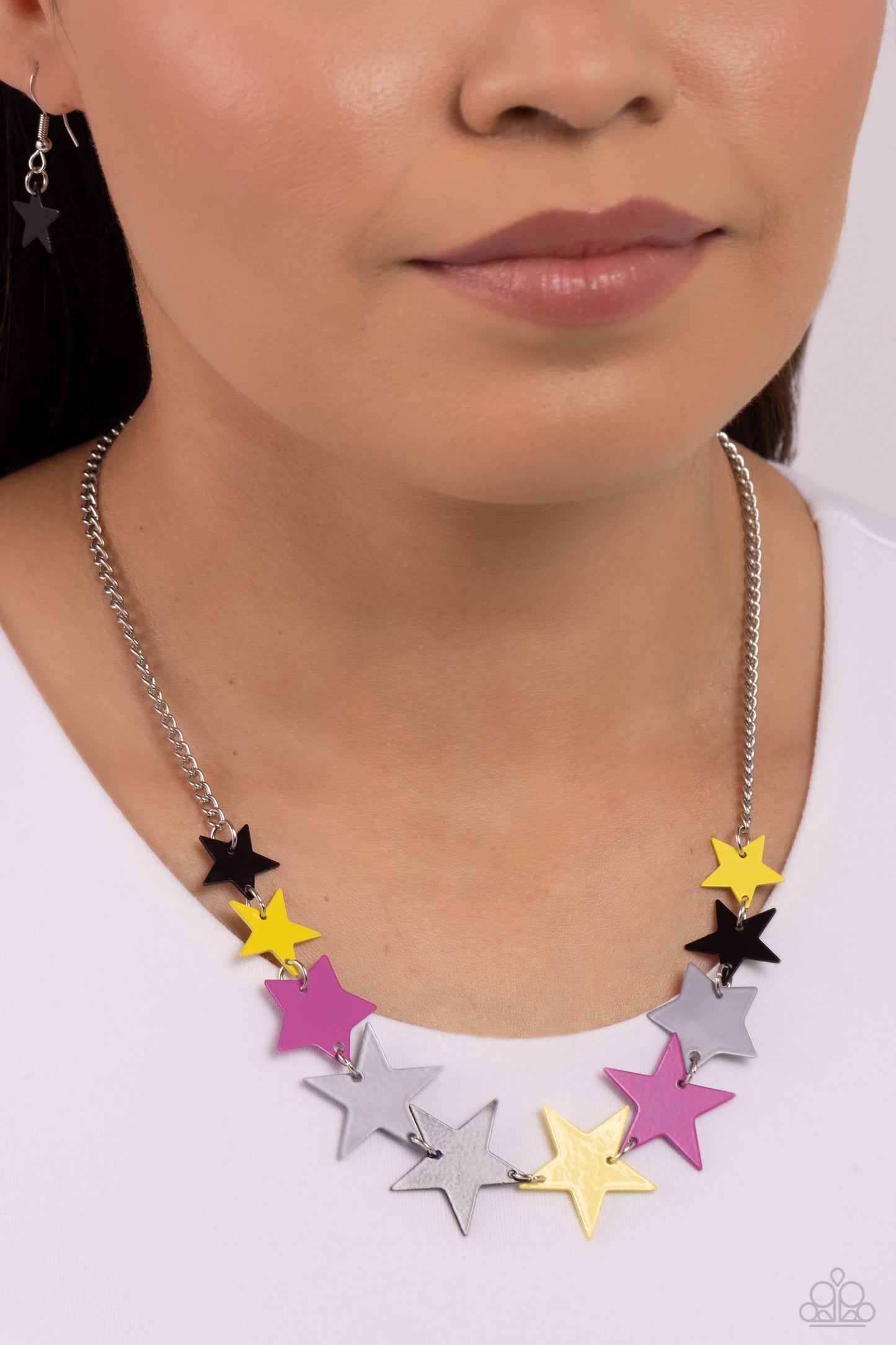 Starstruck Season - Black Necklace - Paparazzi - Dare2bdazzlin N Jewelry